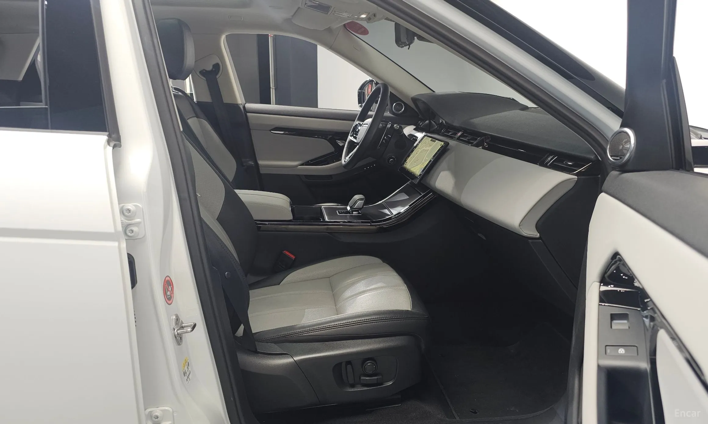 Land Rover Range Rover Evoque 2nd Generation превью 11