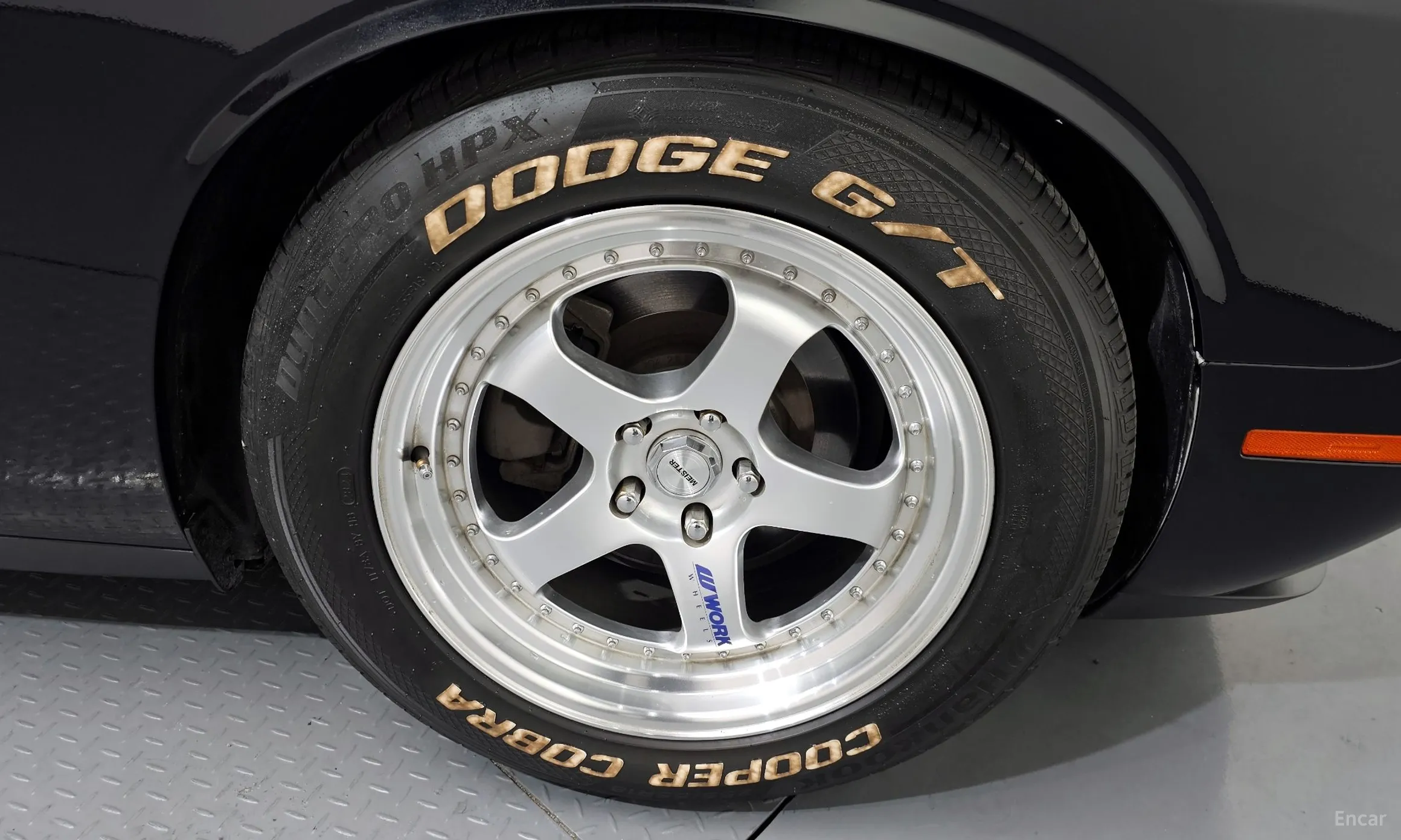 Dodge Challenger превью 5
