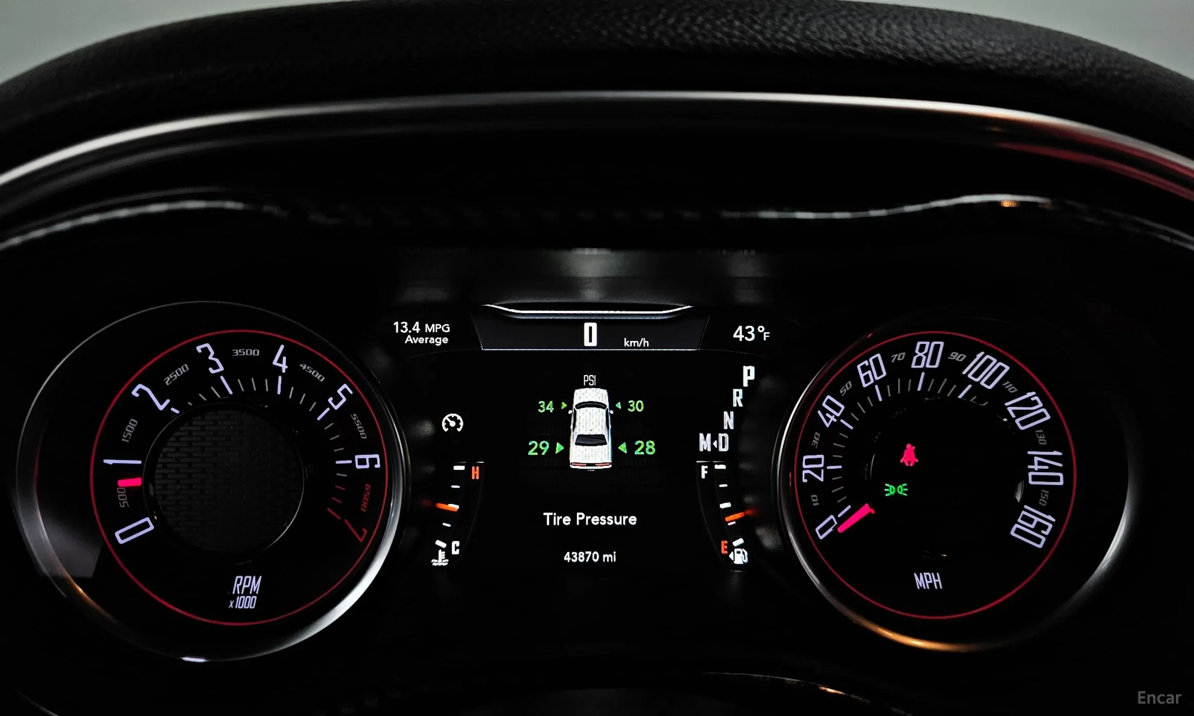 Dodge Challenger превью 8