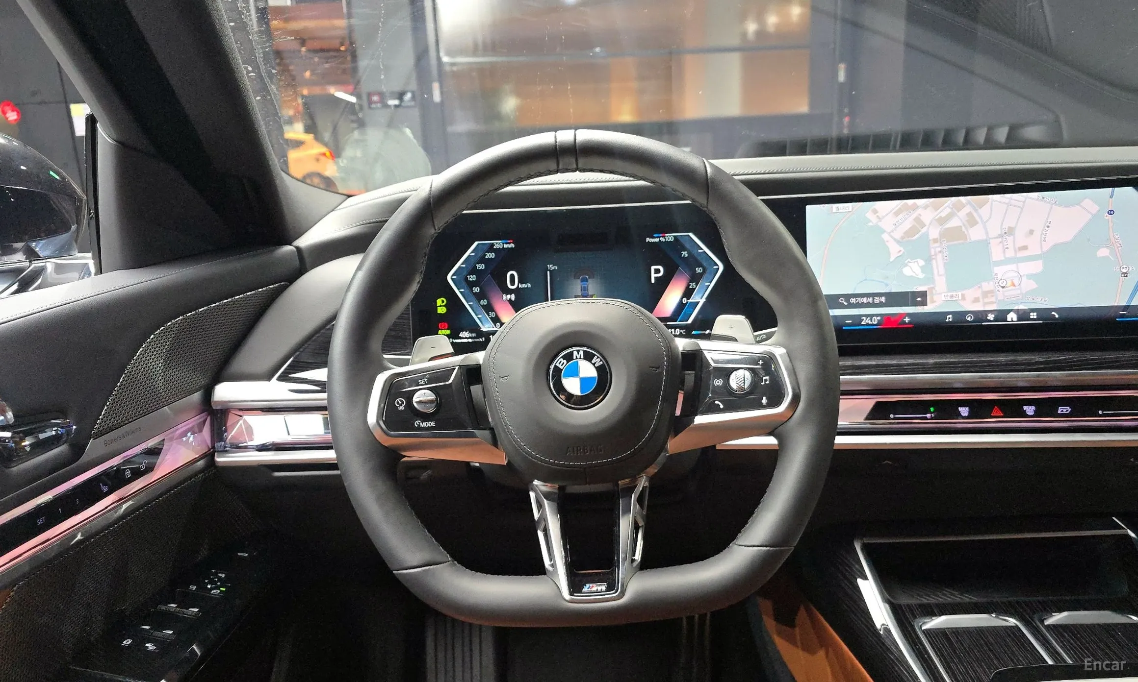 BMW 7 Series (G70) превью 13