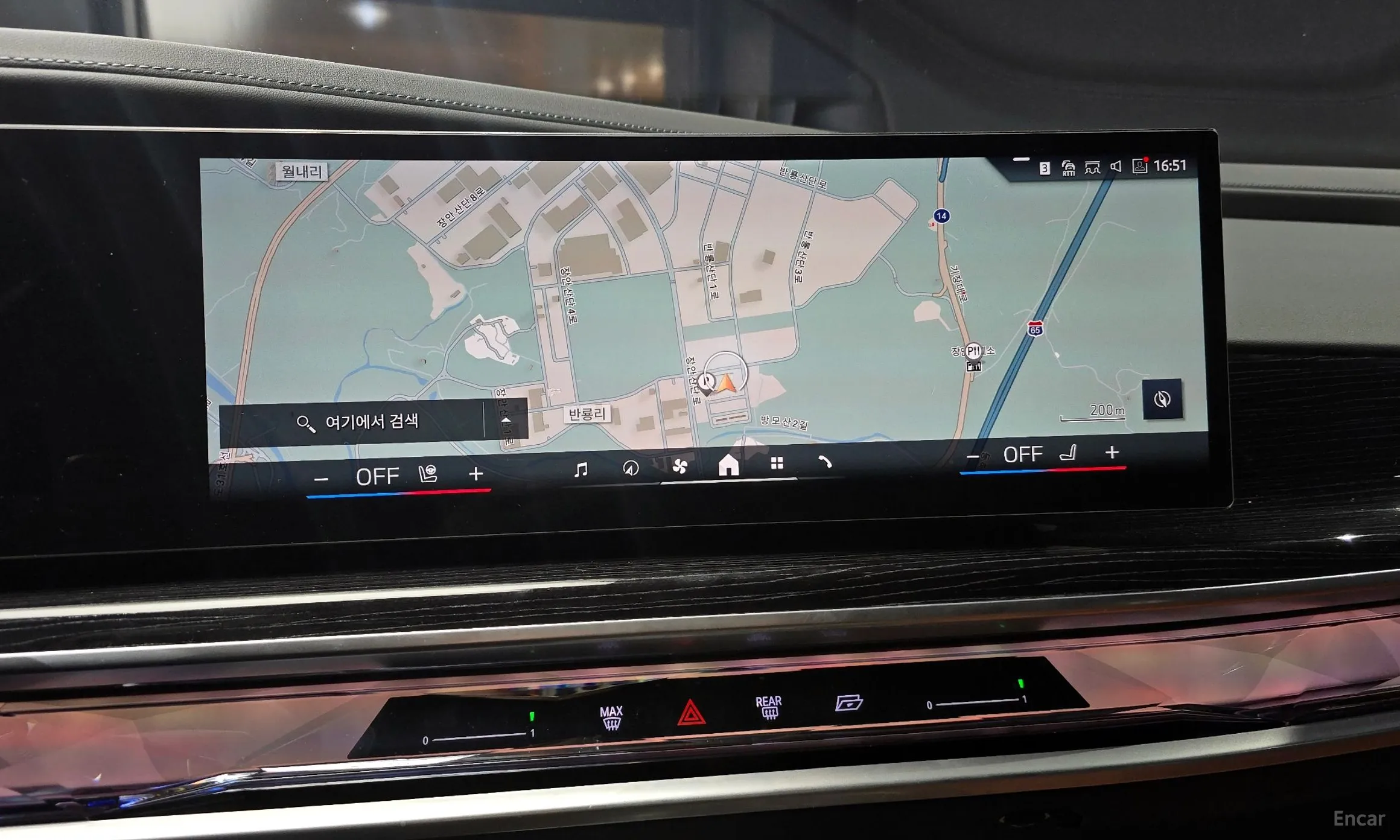 BMW 7 Series (G70) превью 15