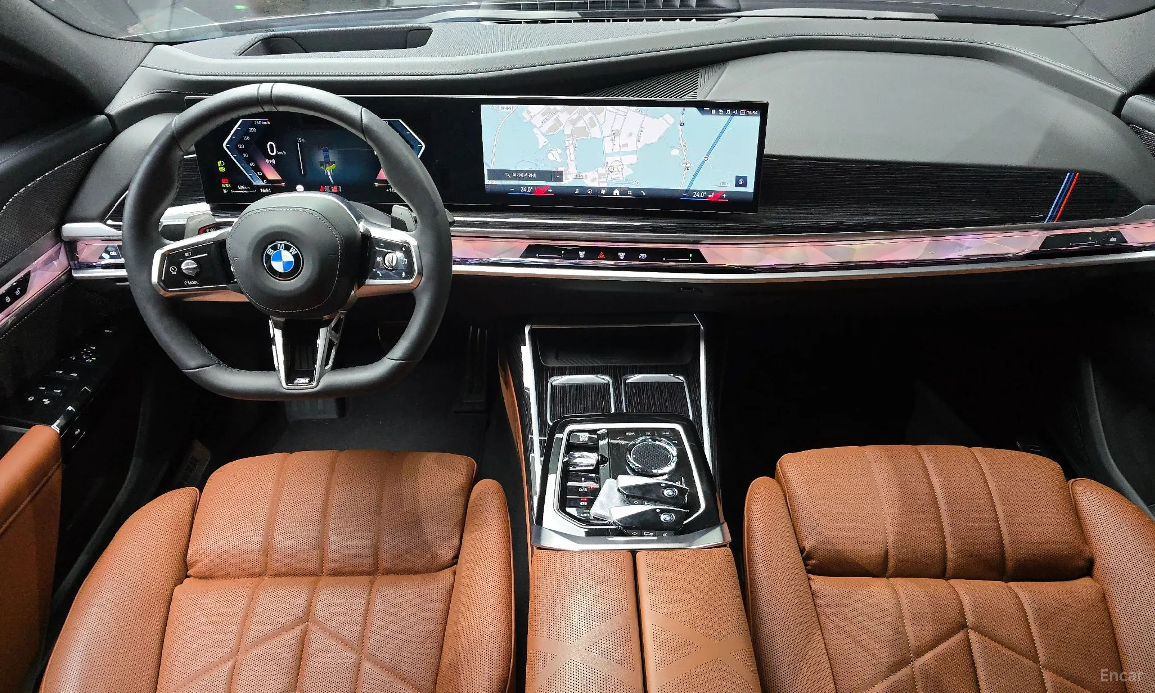 BMW 7 Series (G70) превью 7