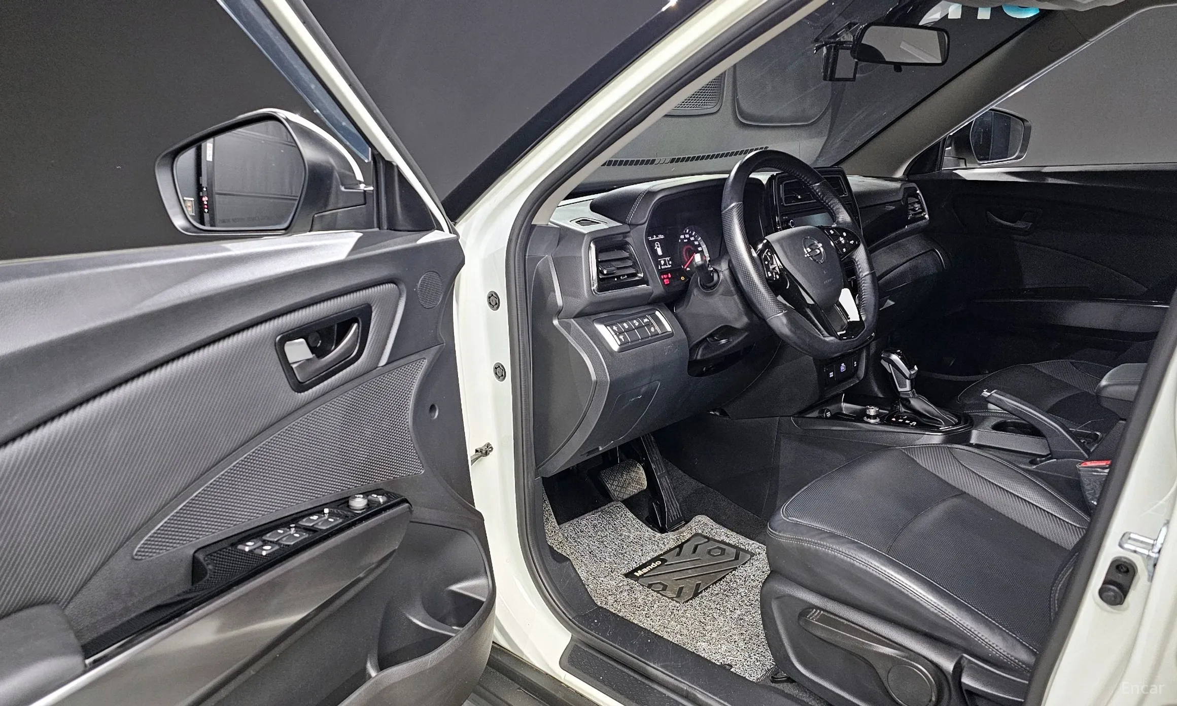 KG Mobility (SsangYong) Berry New Tivoli превью 10