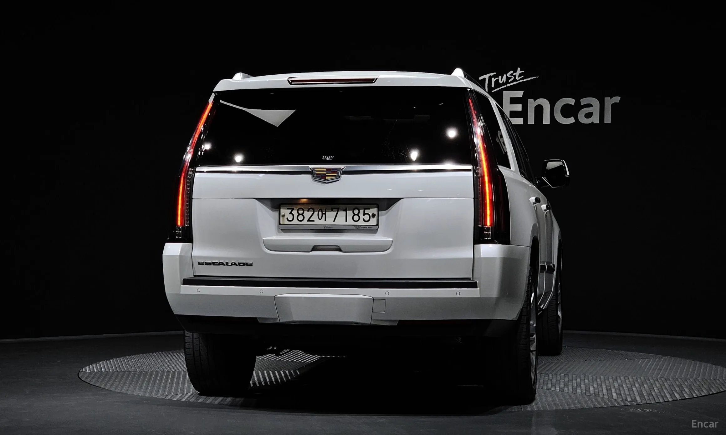 Cadillac Escalade превью 4