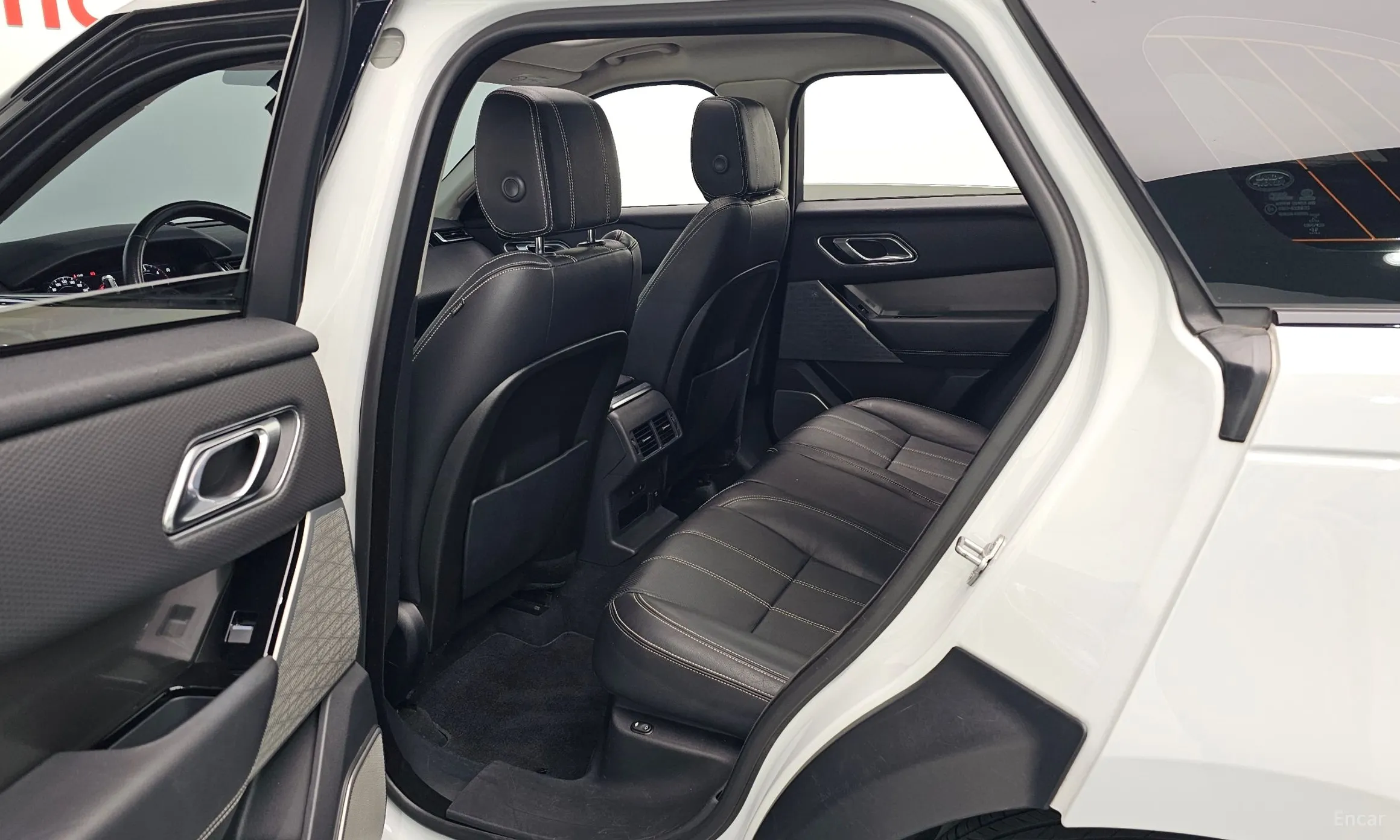 Land Rover Range Rover Bella превью 12