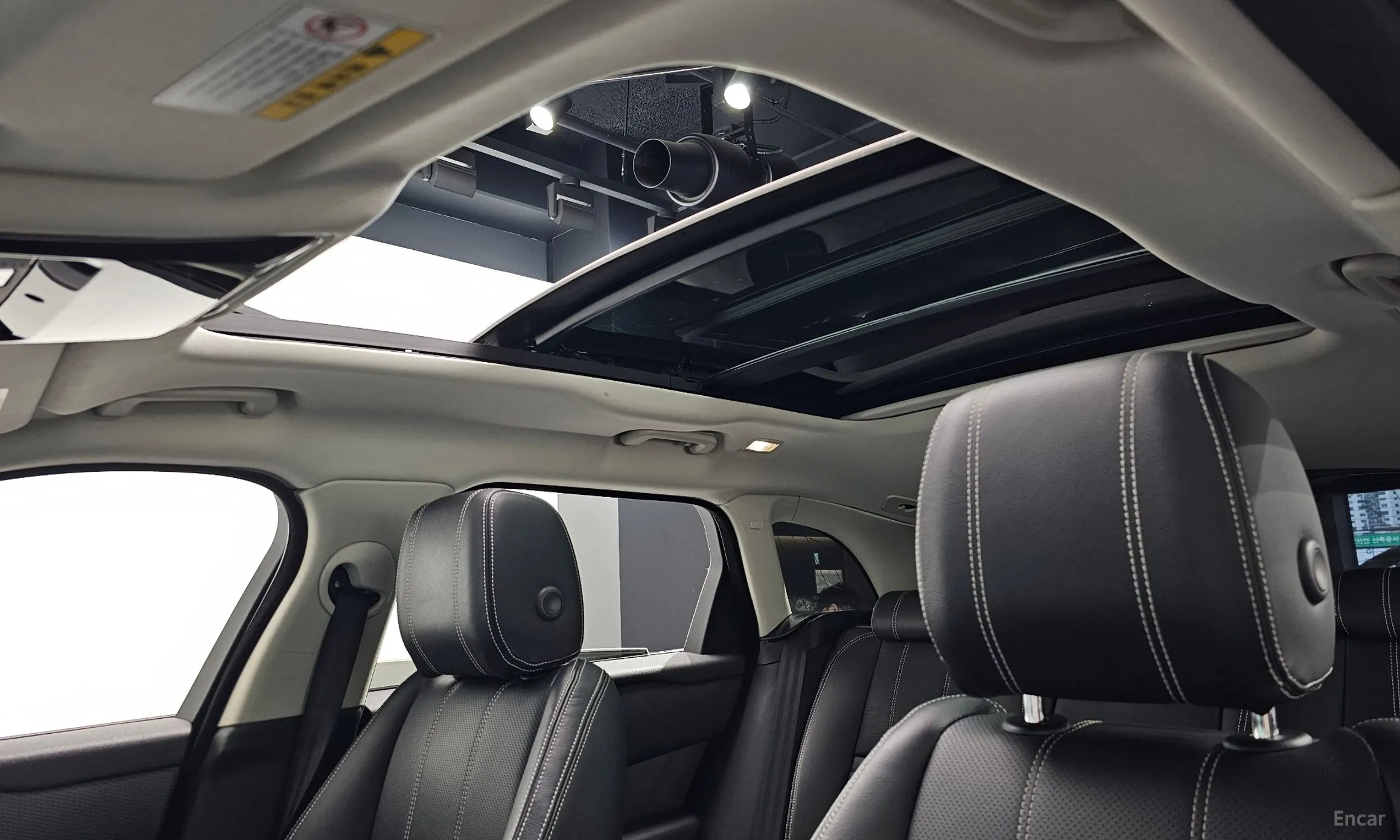Land Rover Range Rover Bella превью 17