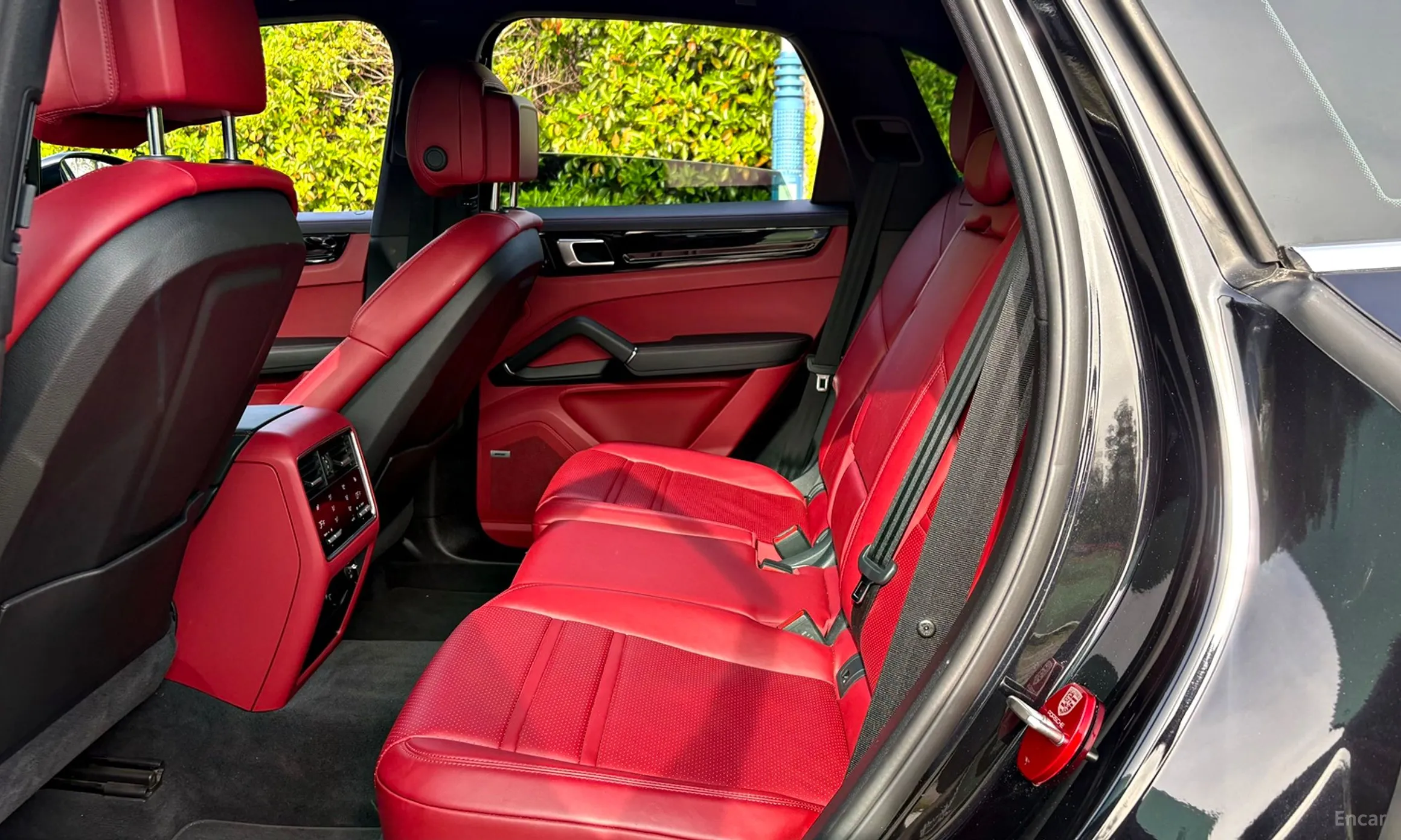 Porsche Cayenne (PO536) превью 12