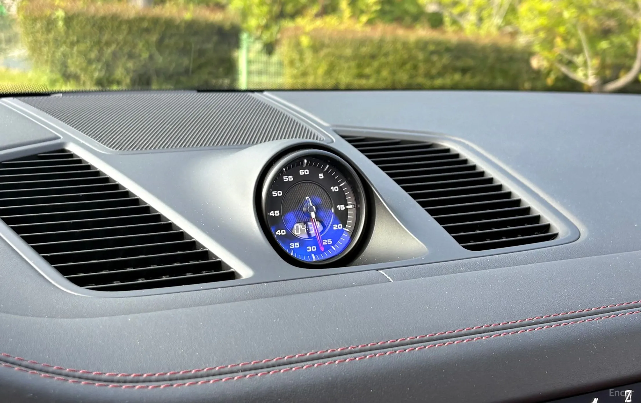 Porsche Cayenne (PO536) превью 16