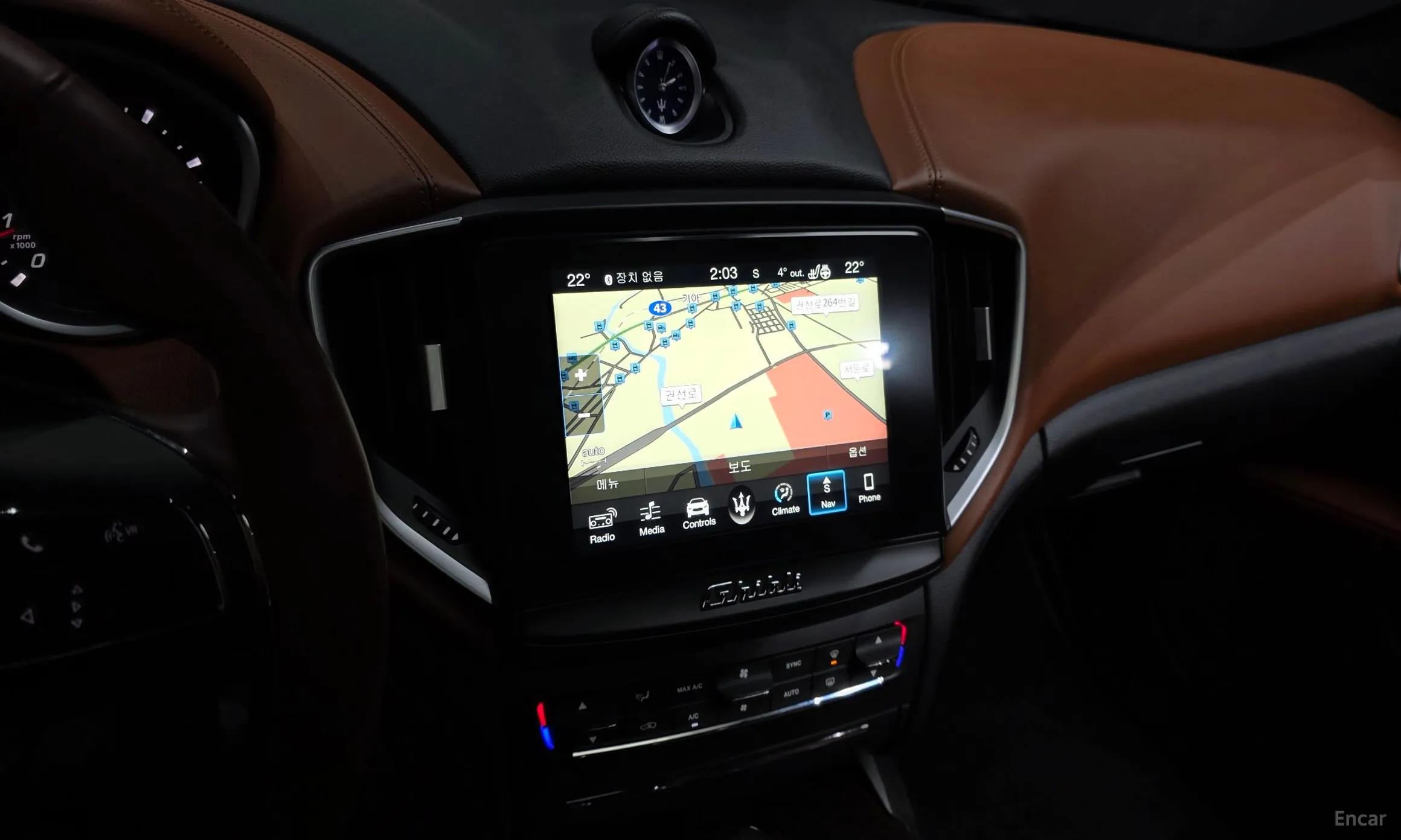 Maserati Ghibli превью 14