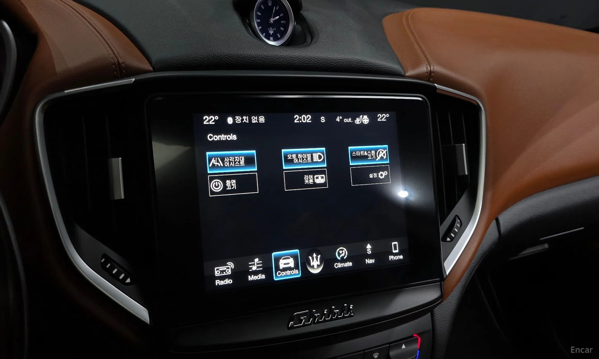 Maserati Ghibli превью 16