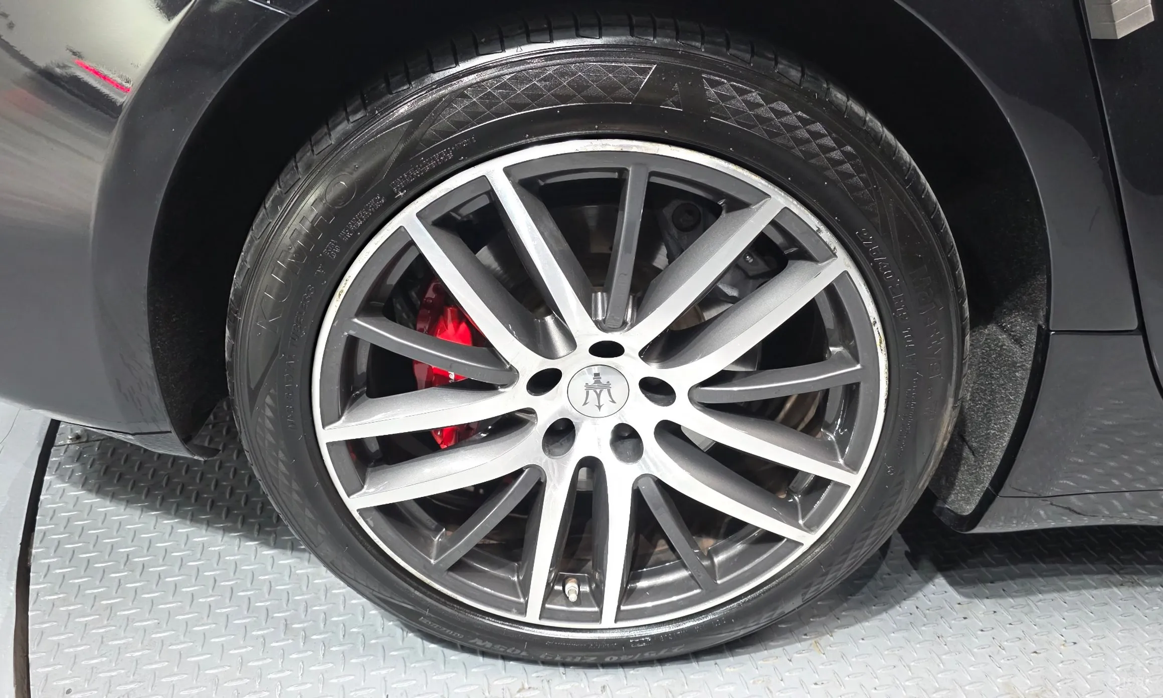 Maserati Ghibli превью 5