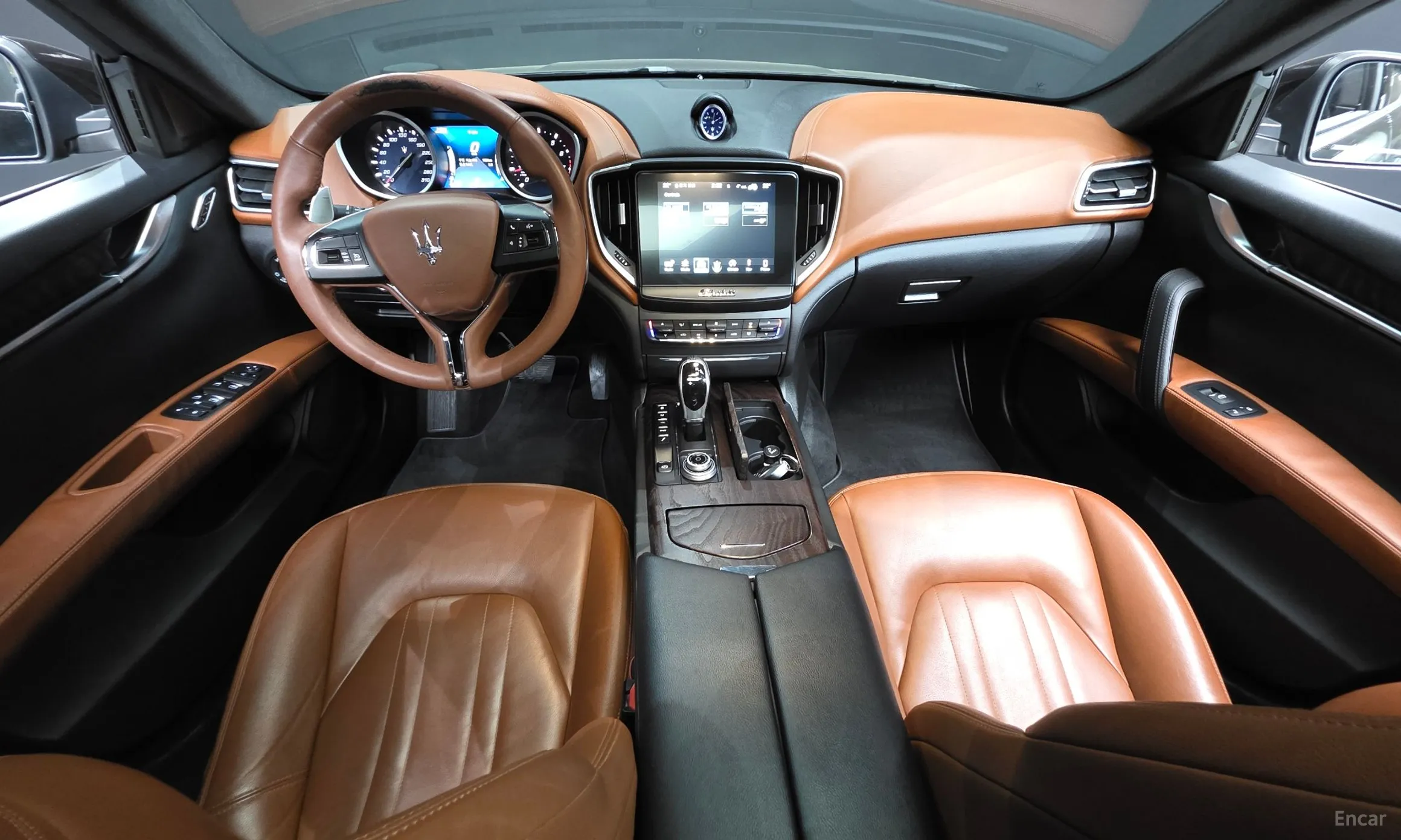 Maserati Ghibli превью 7