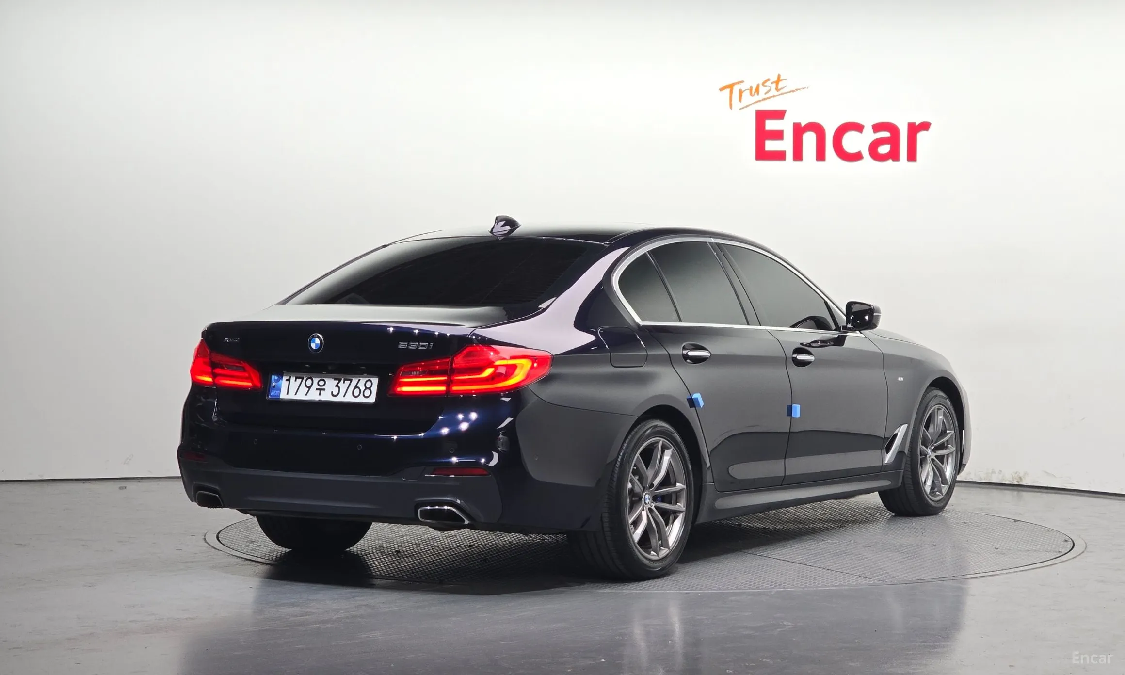 BMW 5 Series (G30) превью 2