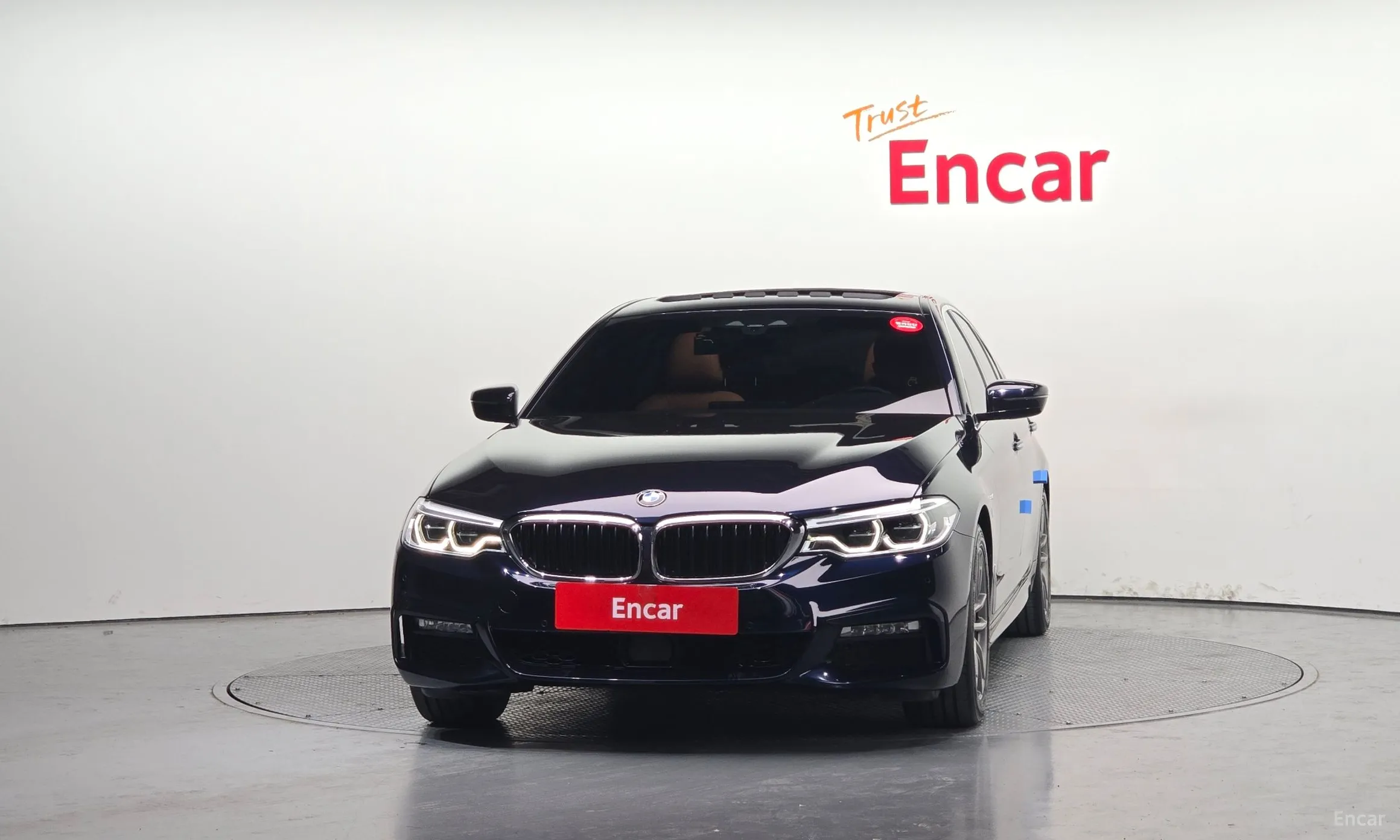 BMW 5 Series (G30) превью 3