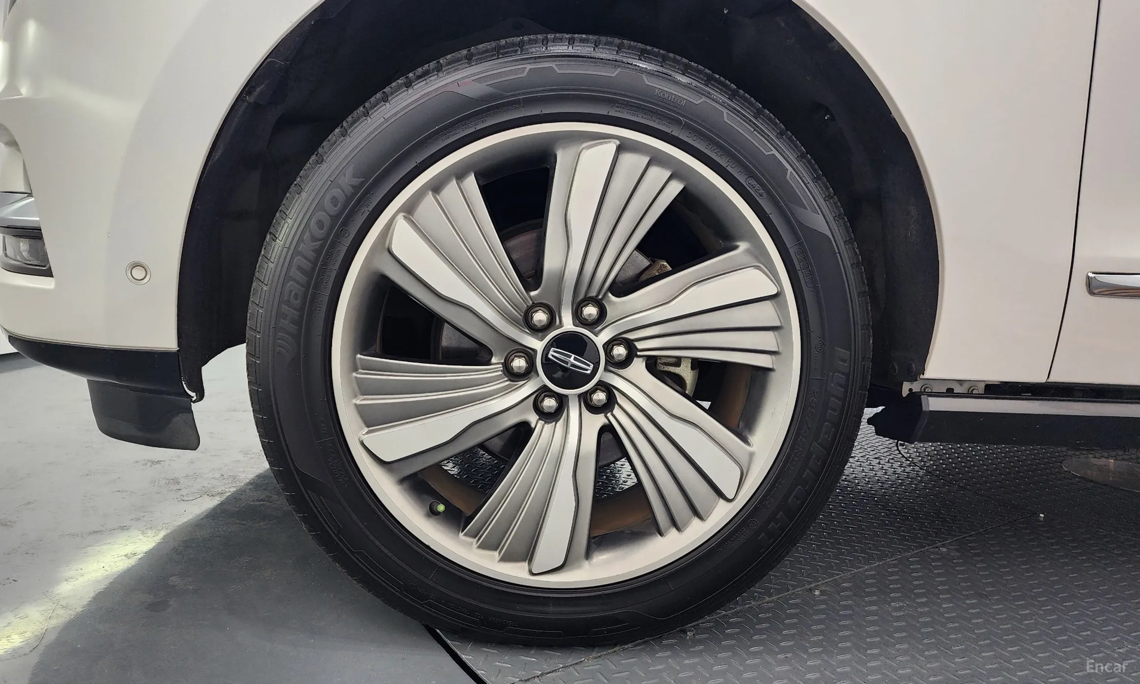 Lincoln Navigator 4th generation превью 5