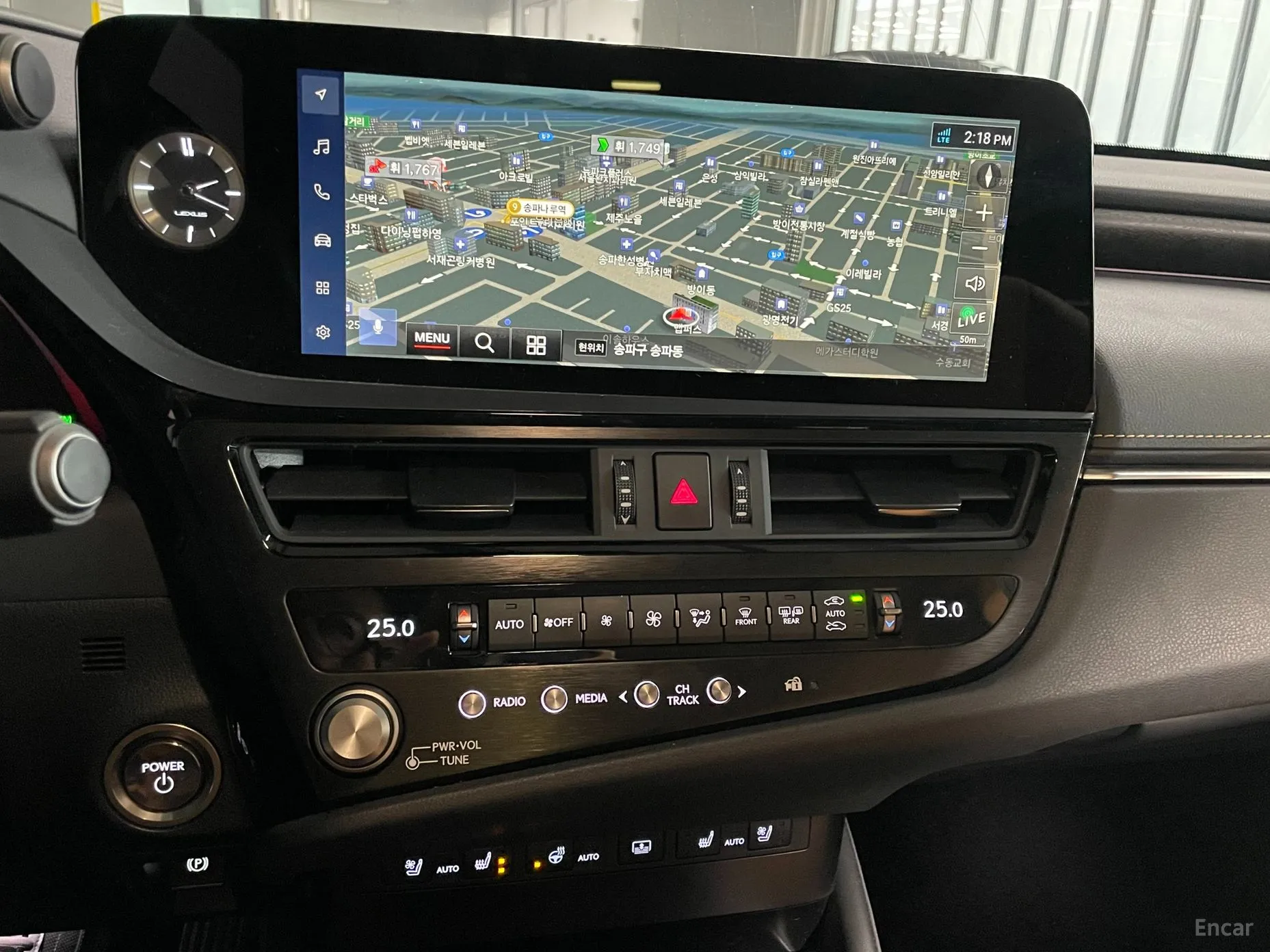 Lexus ES300h 7th Generation превью 12