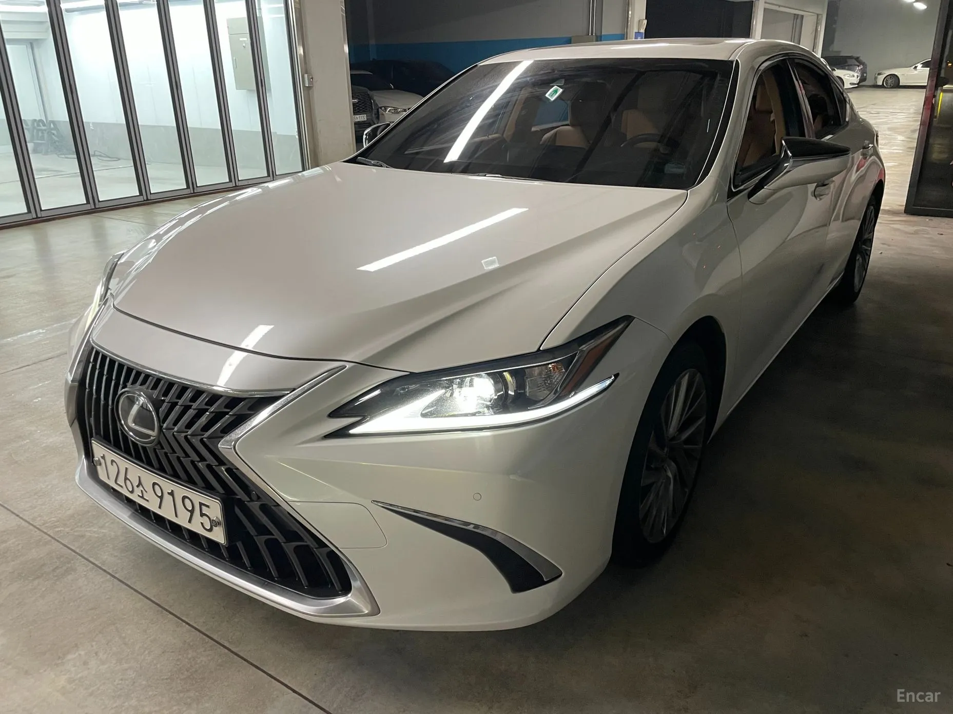 Lexus ES300h 7th Generation превью 4