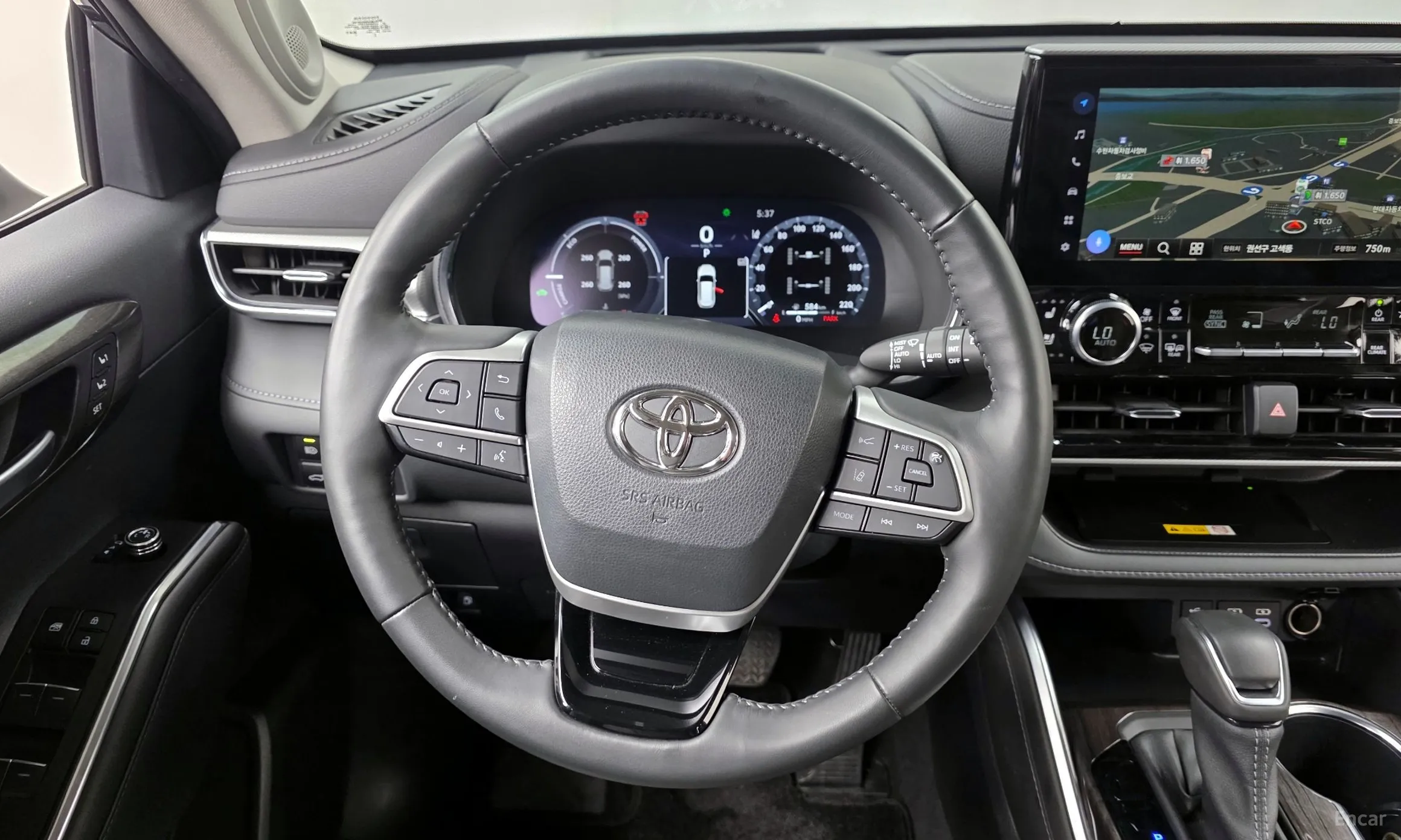Toyota Highlander 4th generation превью 13