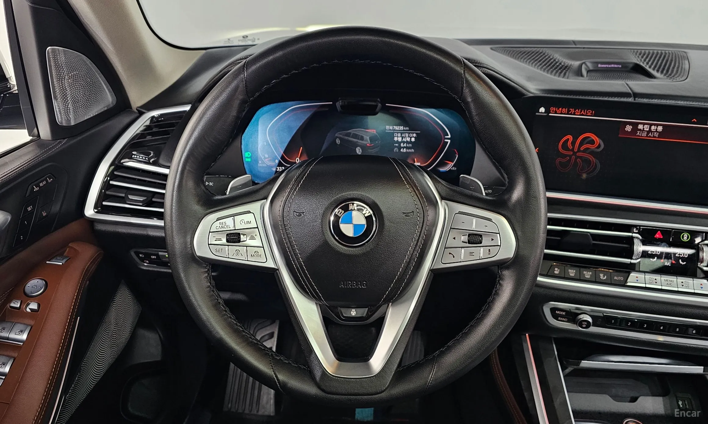 BMW X7 (G07) превью 13
