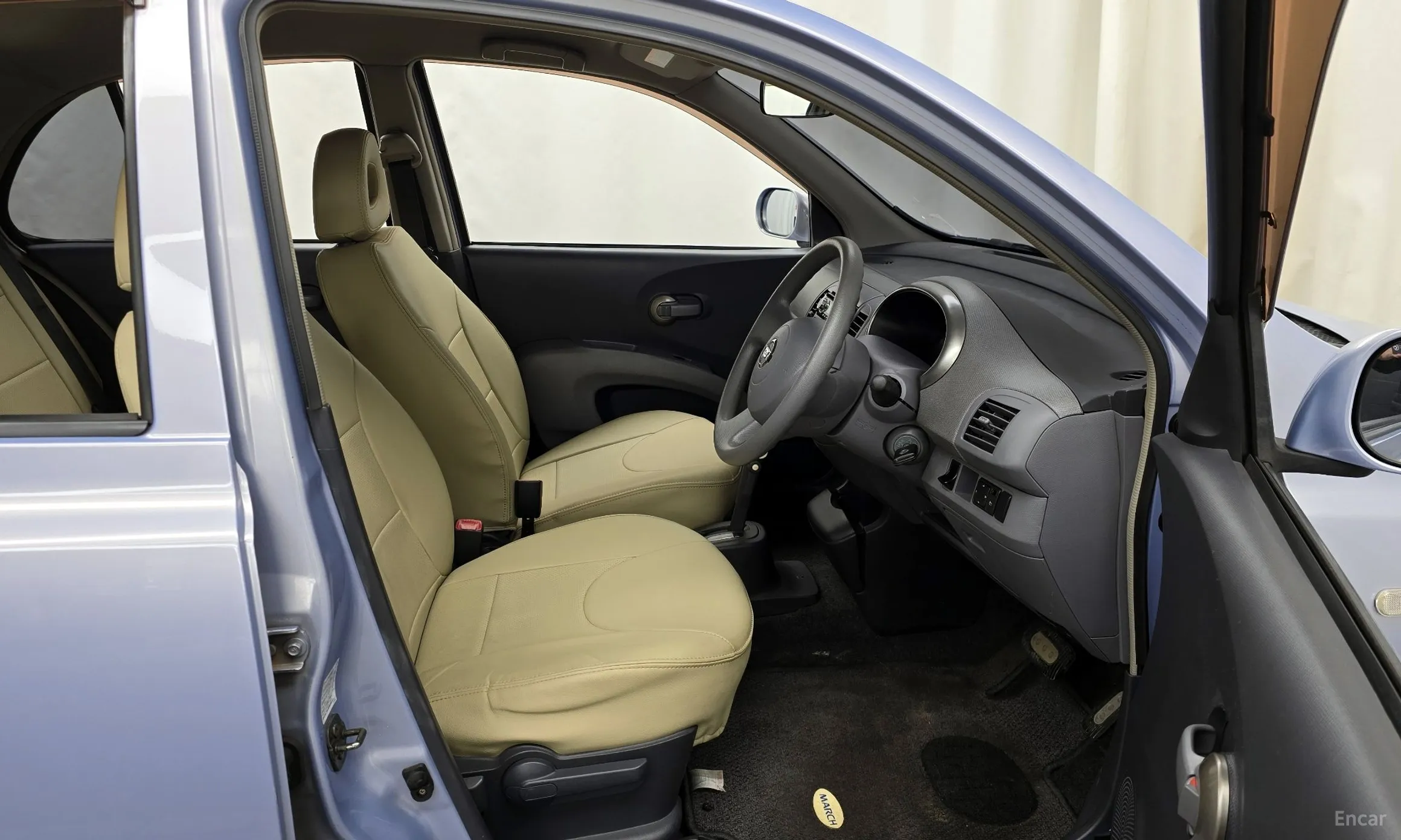 Nissan March превью 11