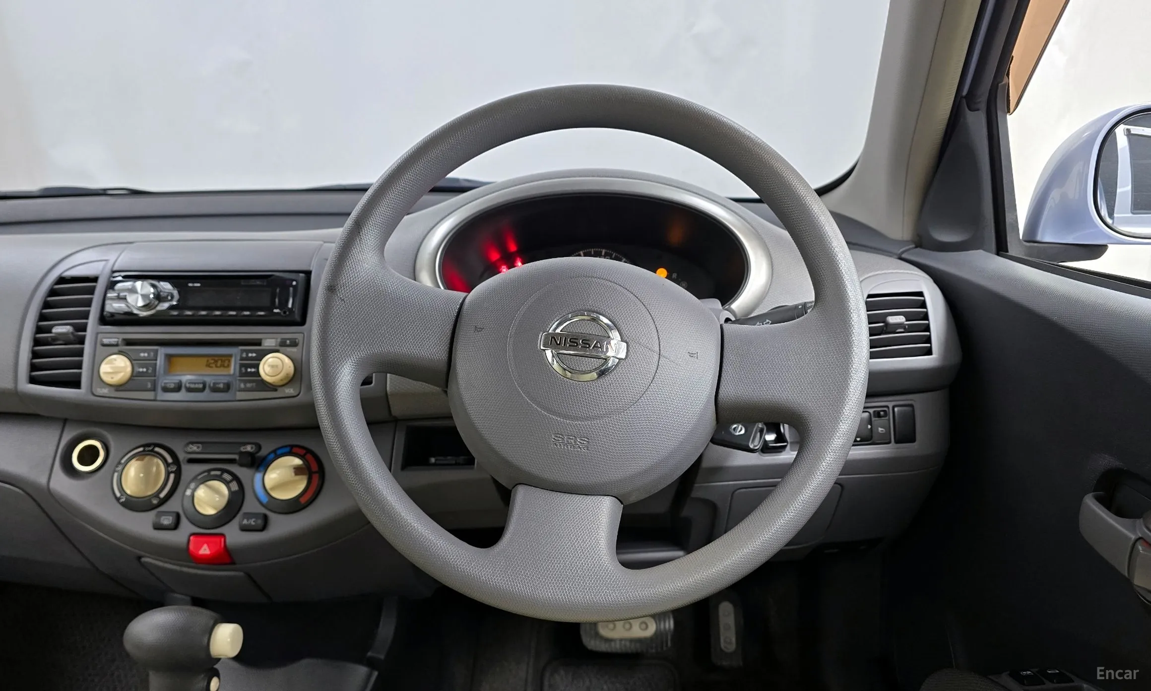 Nissan March превью 13