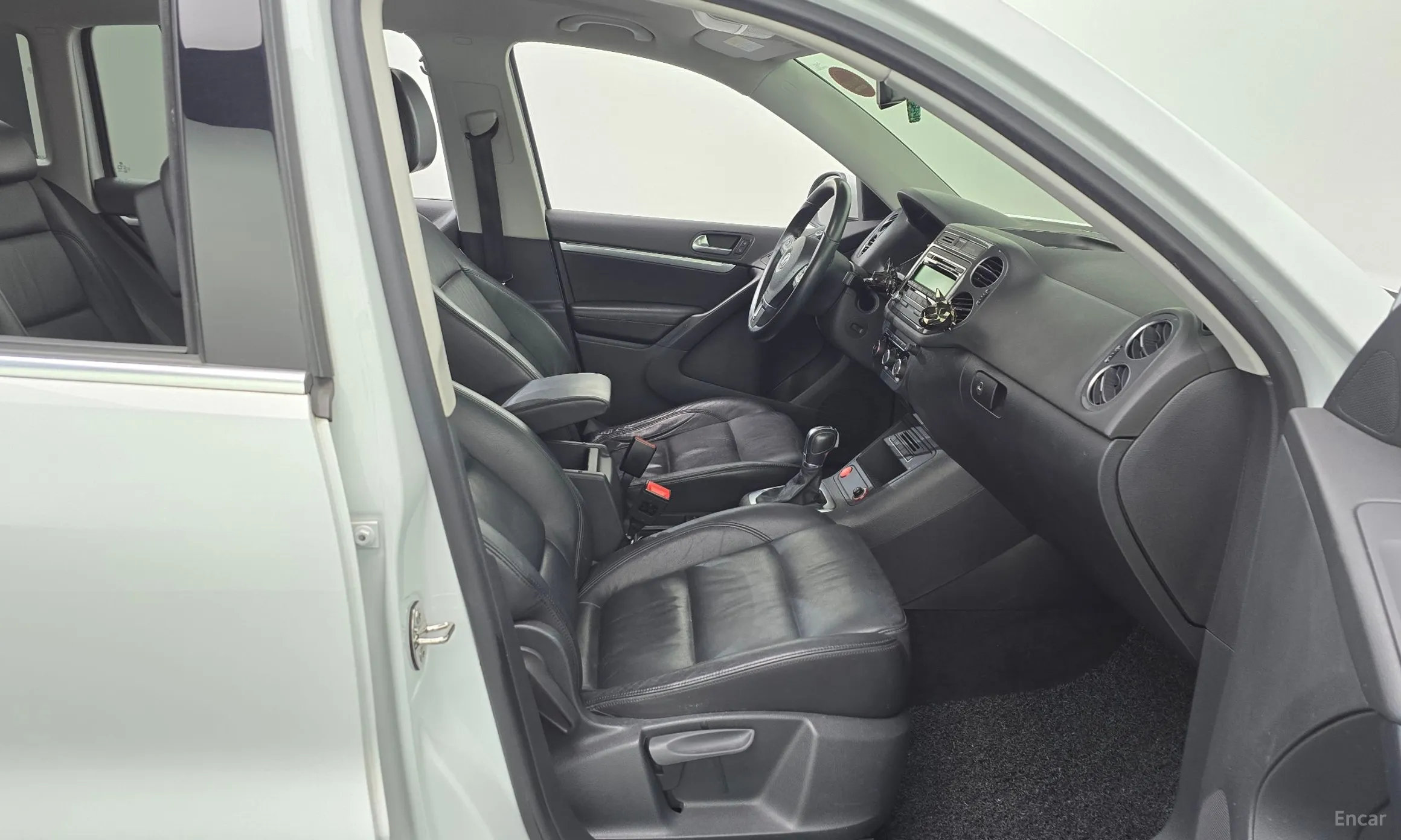 Volkswagen New Tiguan превью 11
