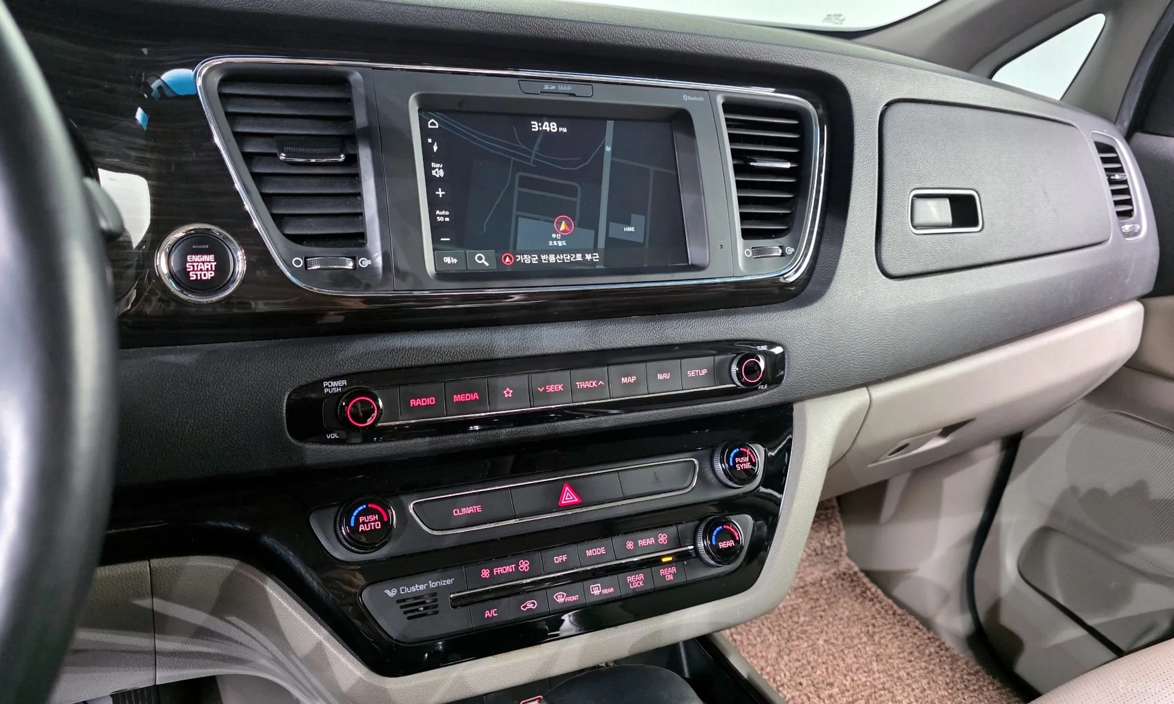Kia Carnival превью 14