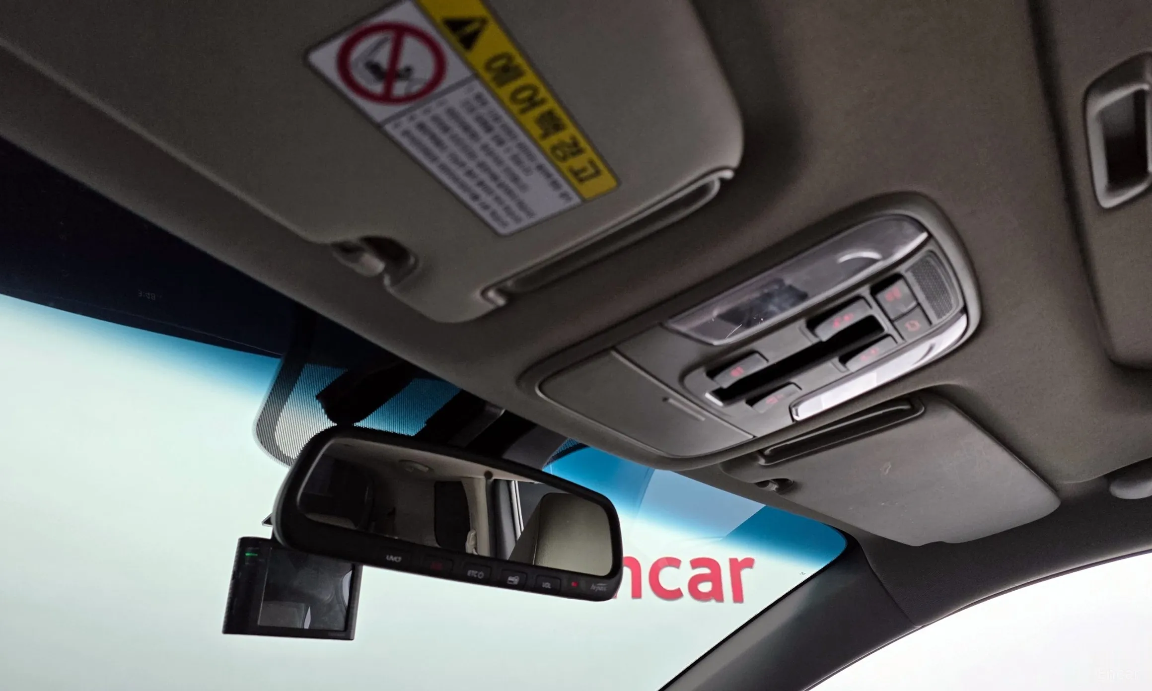 Kia Carnival превью 17