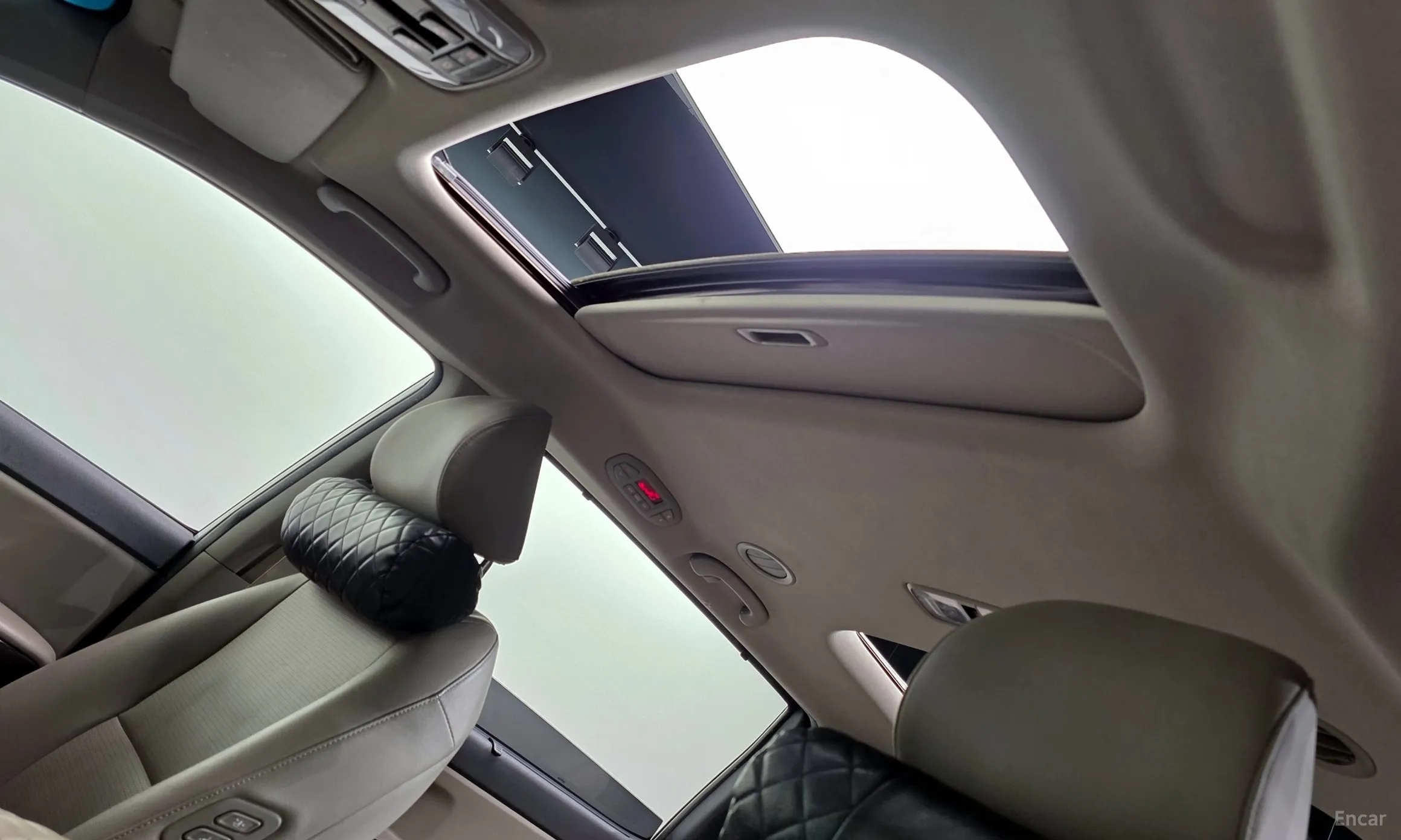 Kia Carnival превью 19