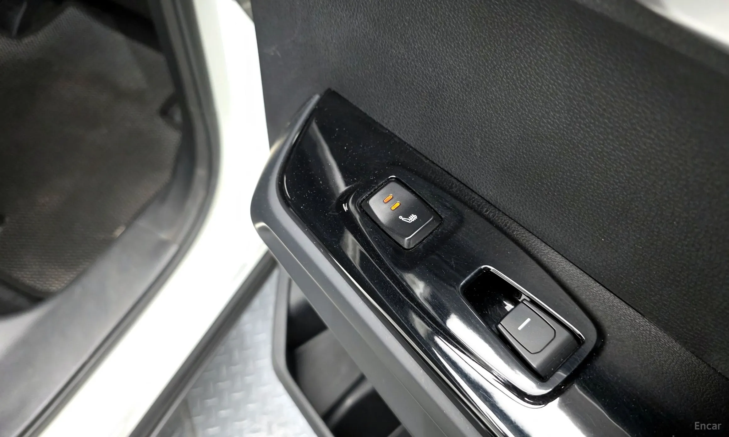 KG Mobility (SsangYong) Torres превью 19