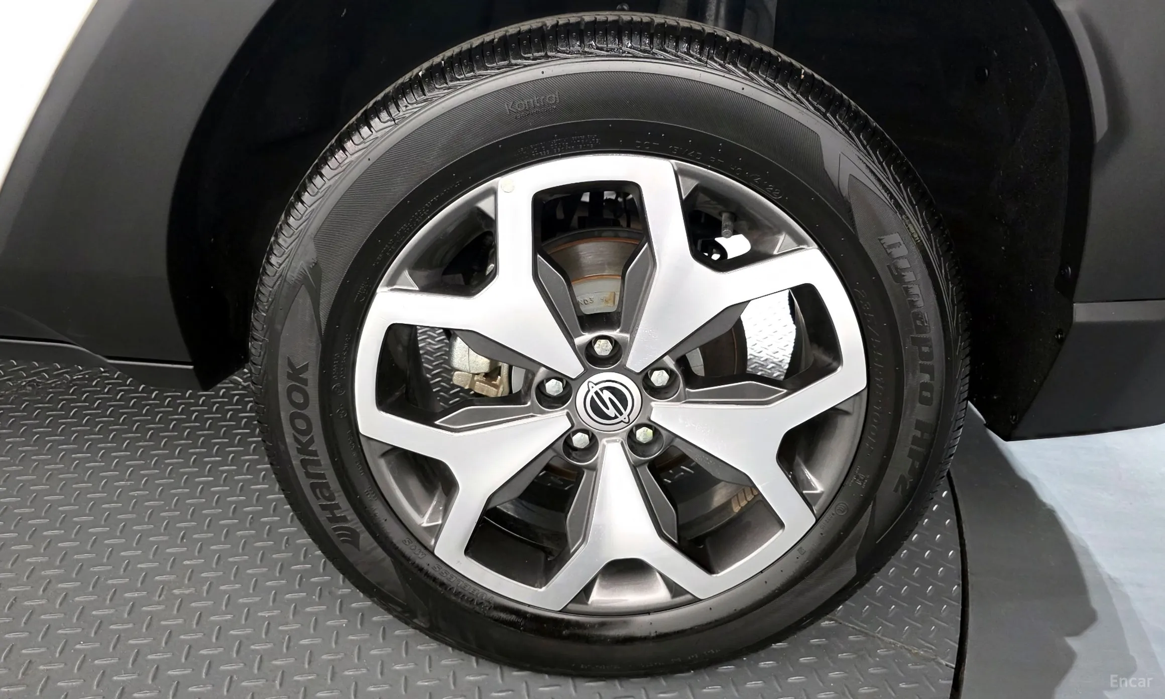 KG Mobility (SsangYong) Torres превью 5