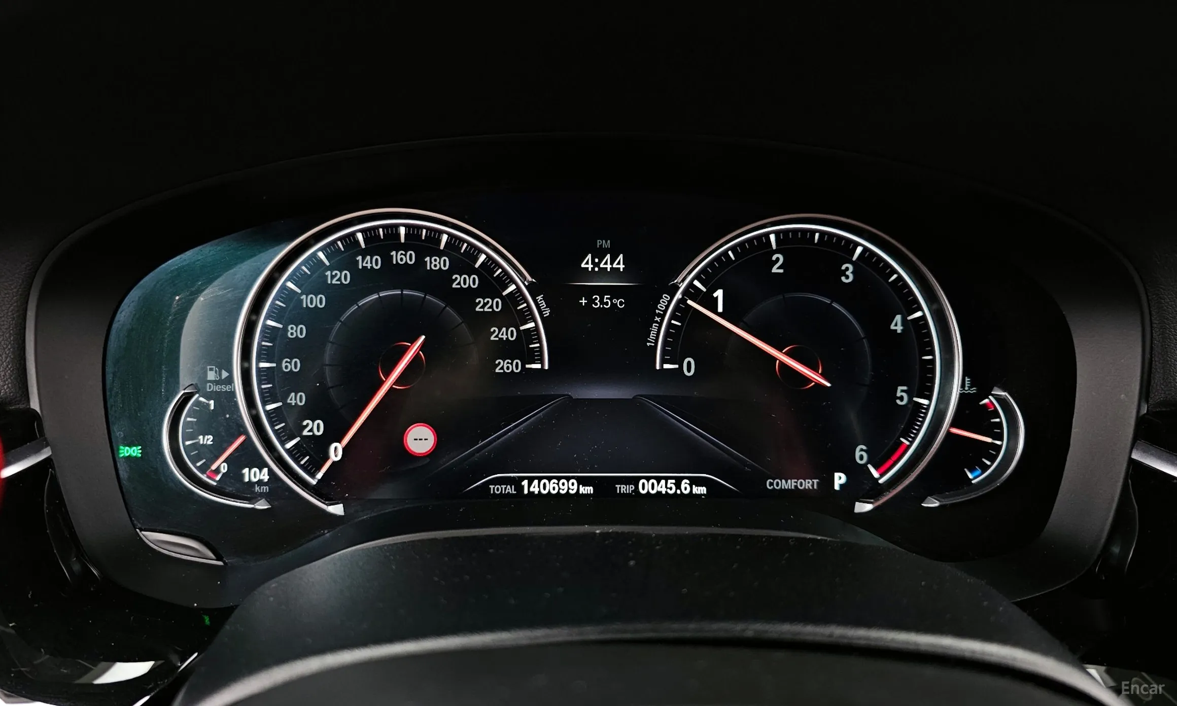 BMW 5 Series (G30) превью 8