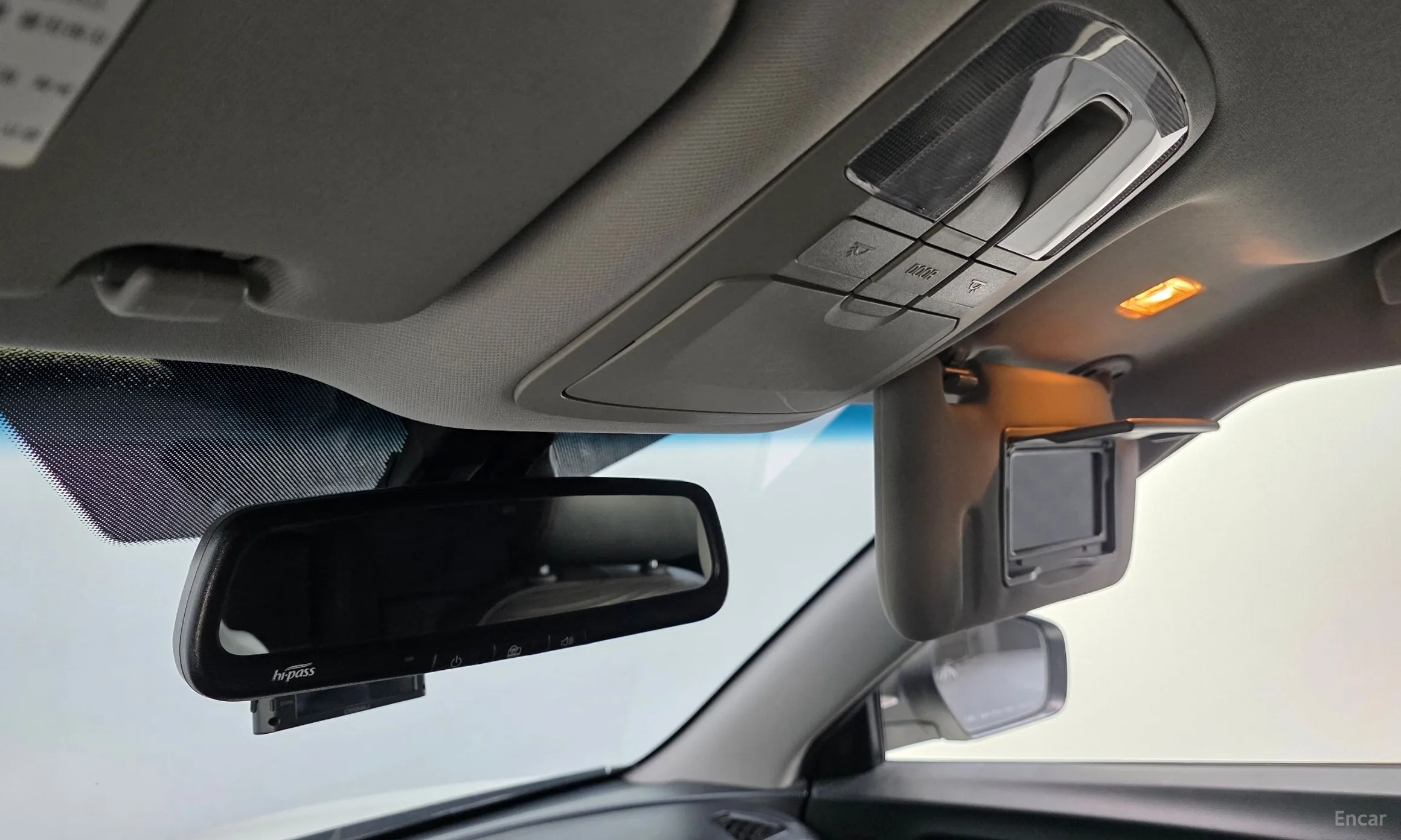 KG Mobility (SsangYong) Tivoli Air превью 15