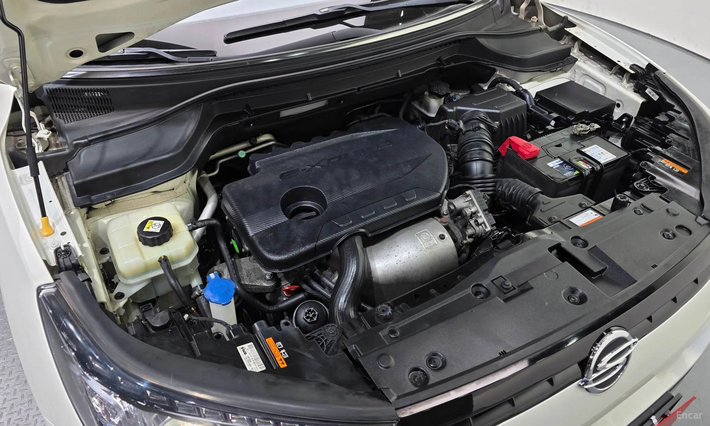 KG Mobility (SsangYong) Tivoli Air превью 6