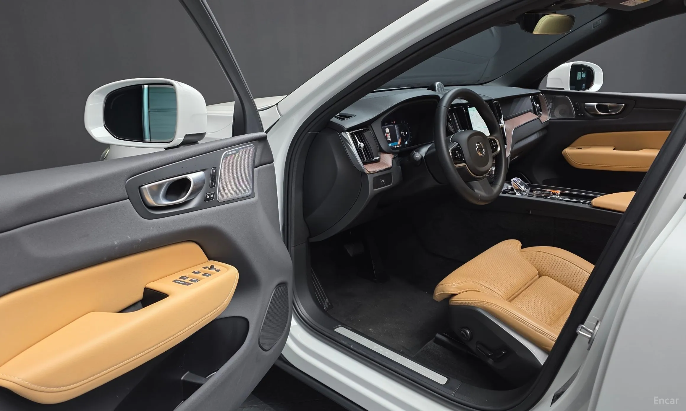 Volvo XC60 Gen 2 превью 10