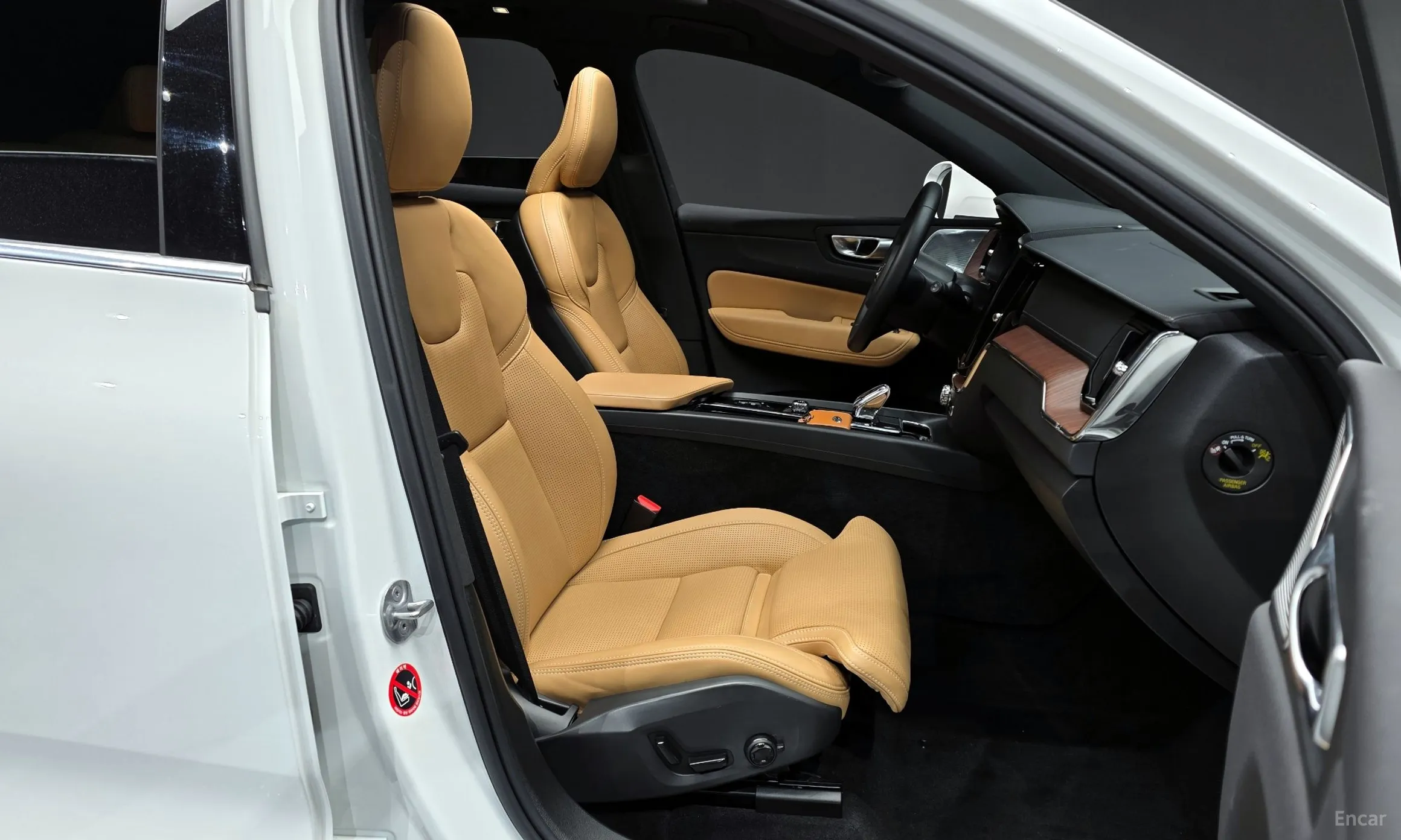 Volvo XC60 Gen 2 превью 11