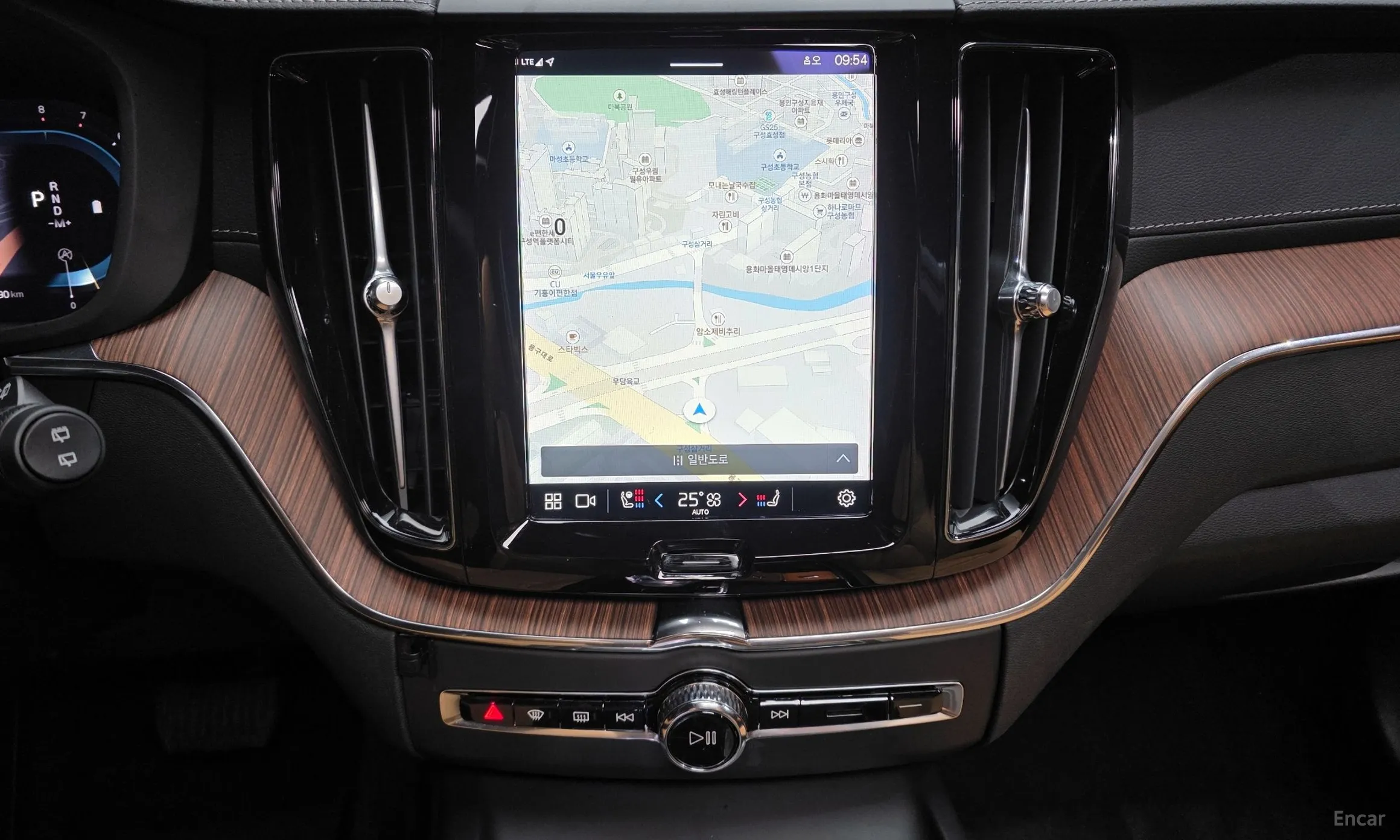 Volvo XC60 Gen 2 превью 15