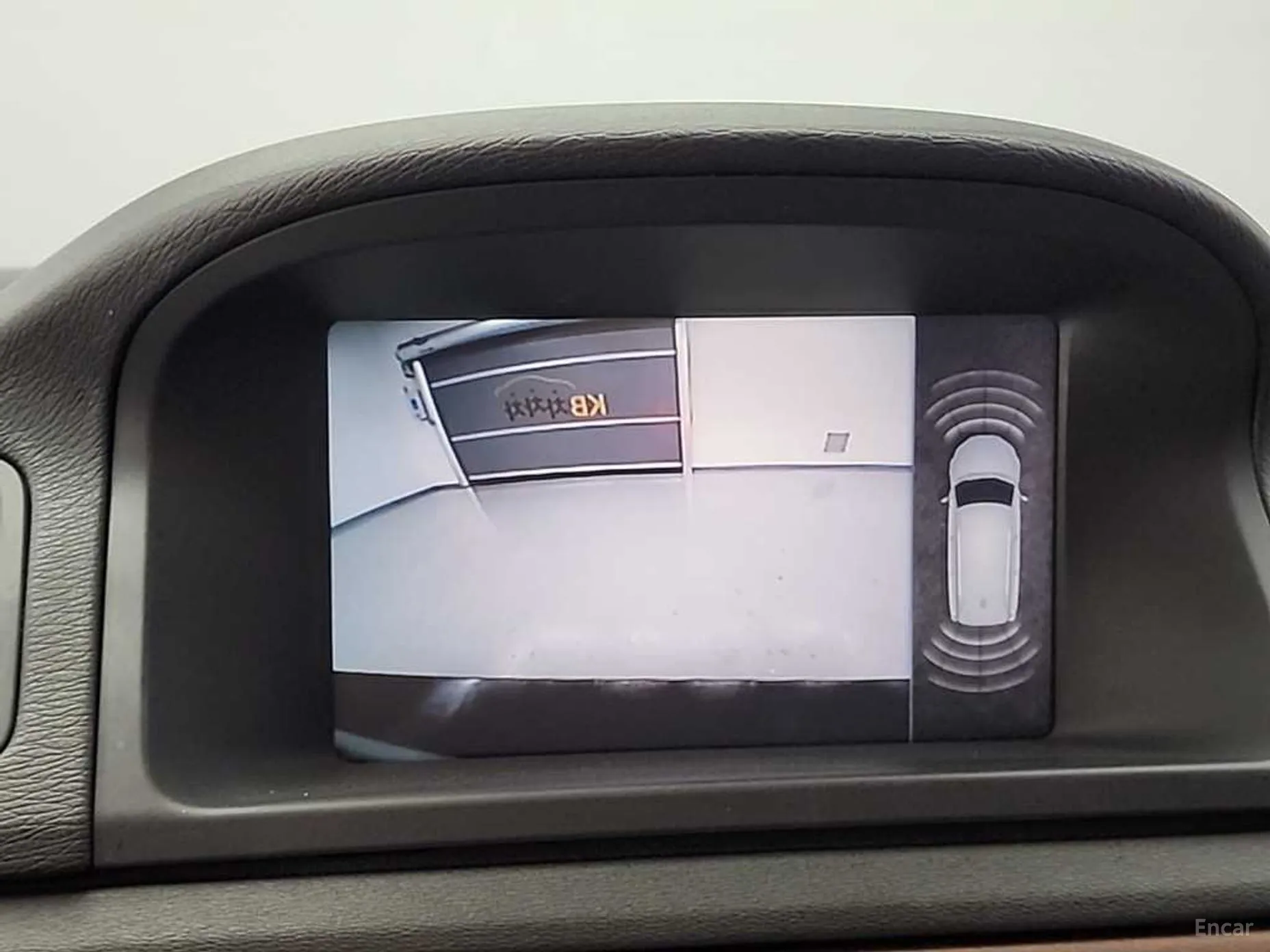 Volvo XC70 превью 15