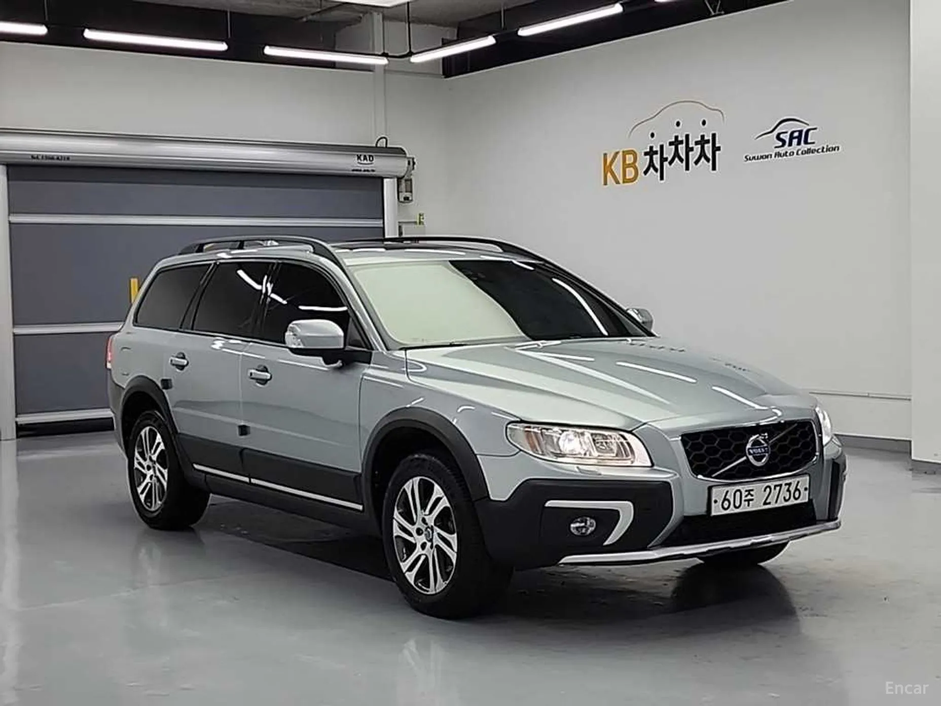Volvo XC70 превью 4