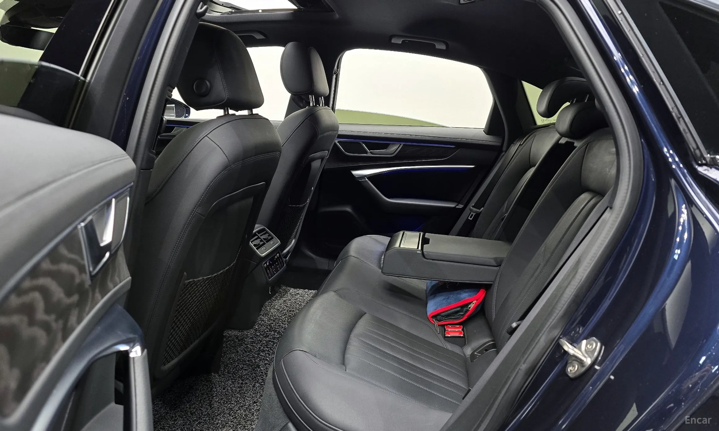 Audi A6 (C8) превью 12