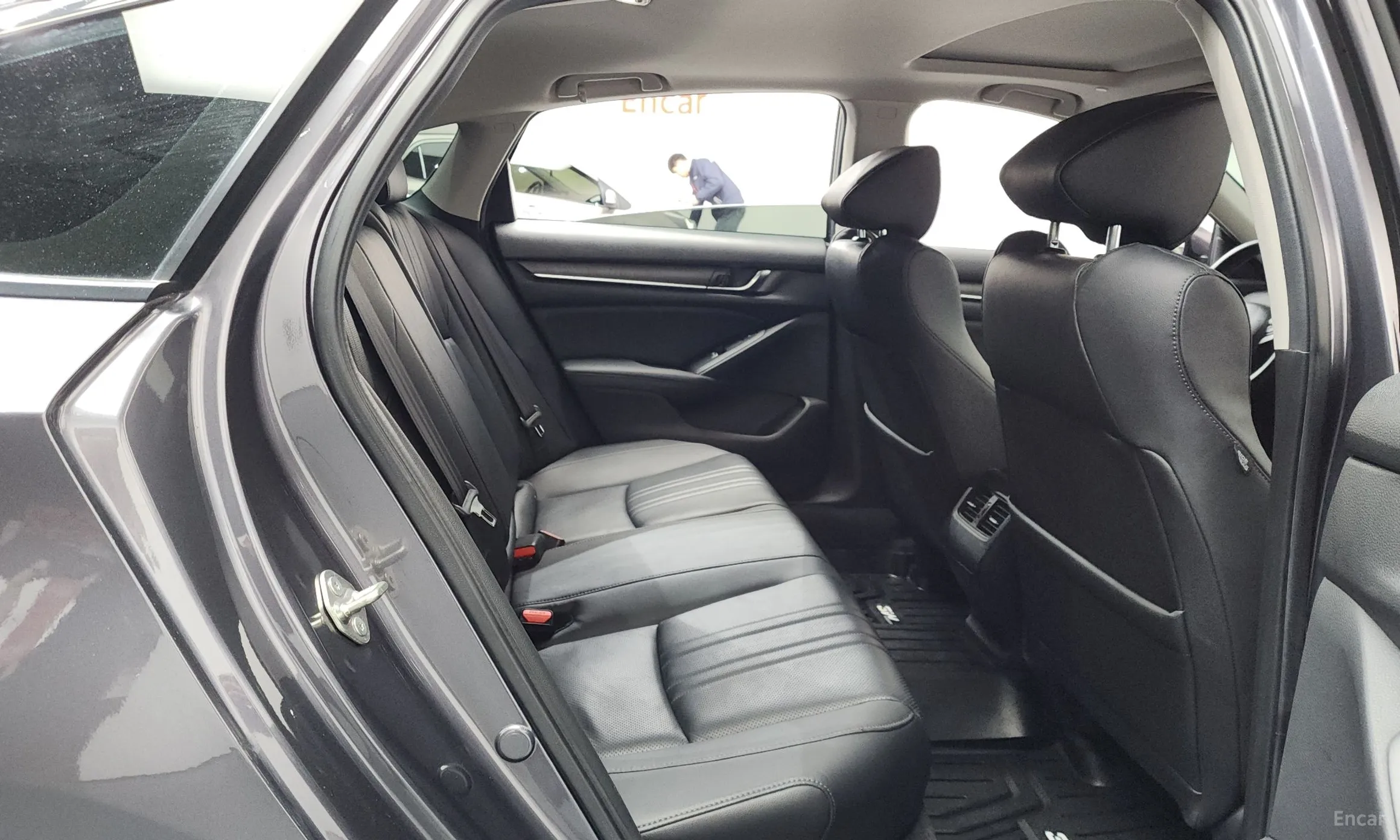 Honda Accord 10th Generation превью 12