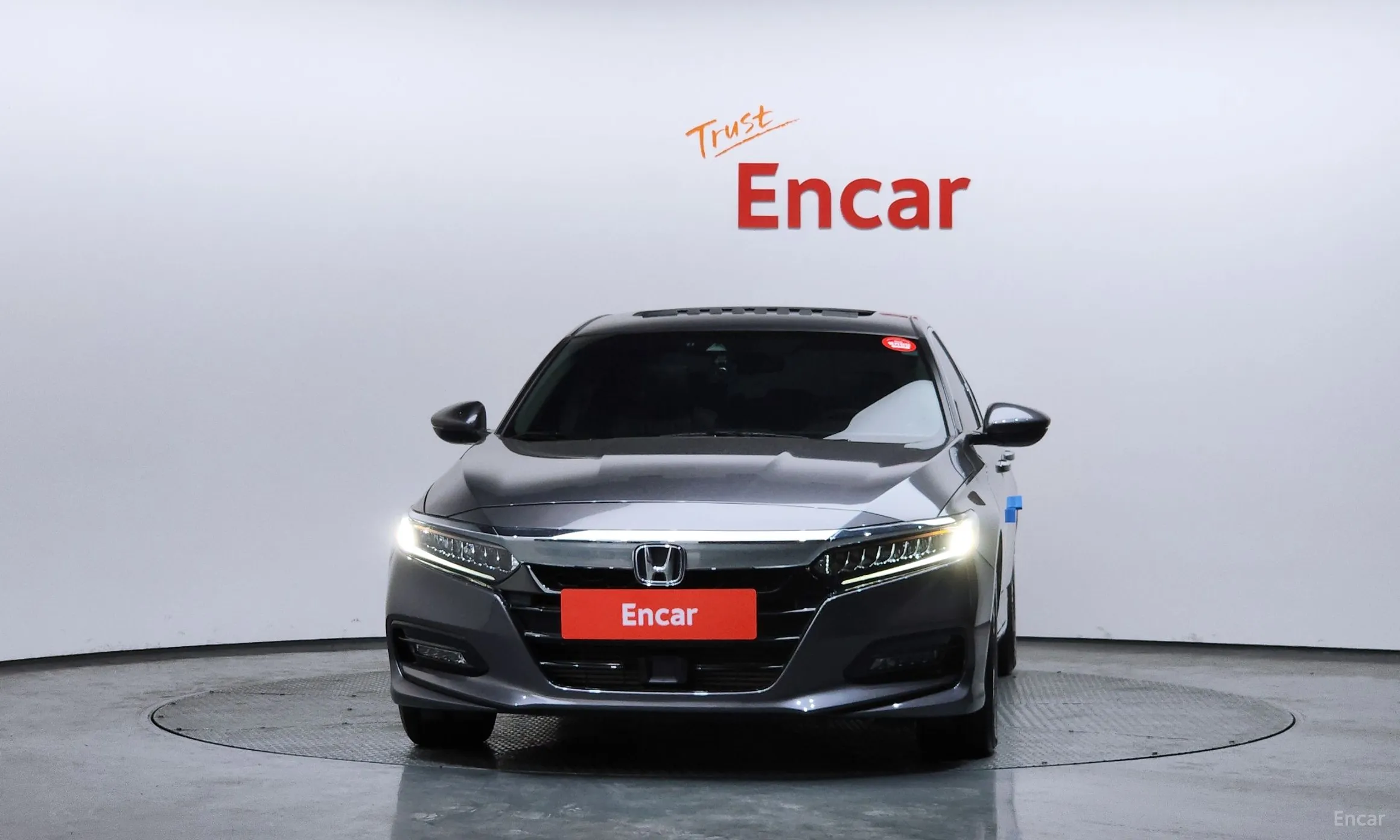Honda Accord 10th Generation превью 3