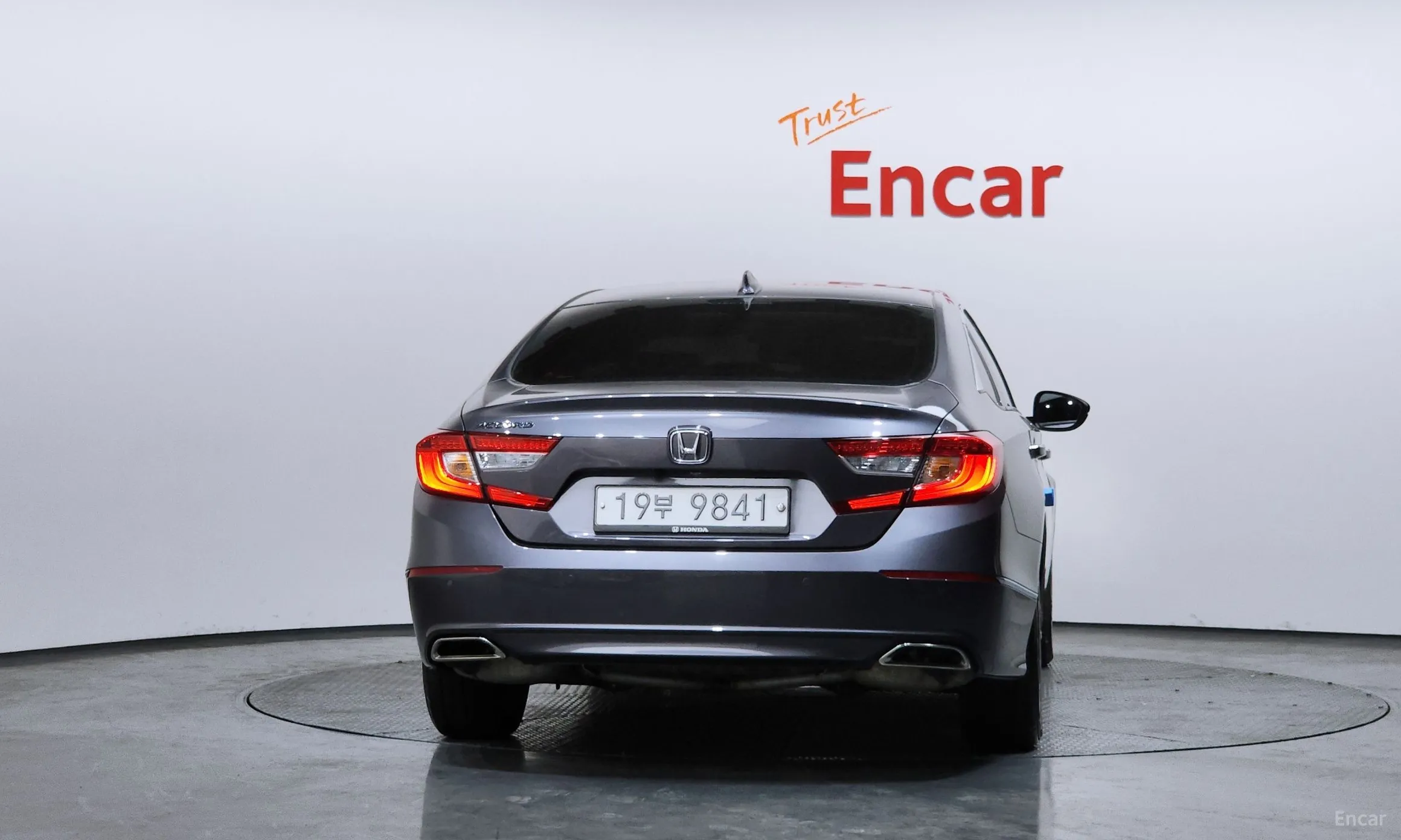 Honda Accord 10th Generation превью 4