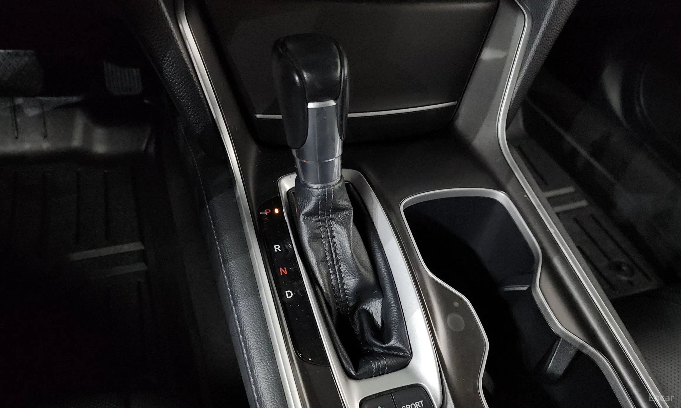 Honda Accord 10th Generation превью 9