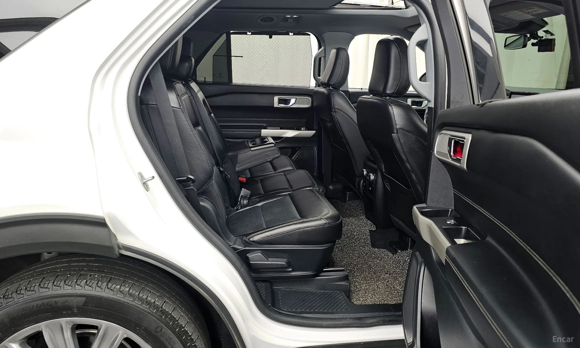 Ford Explorer 6th Generation превью 12