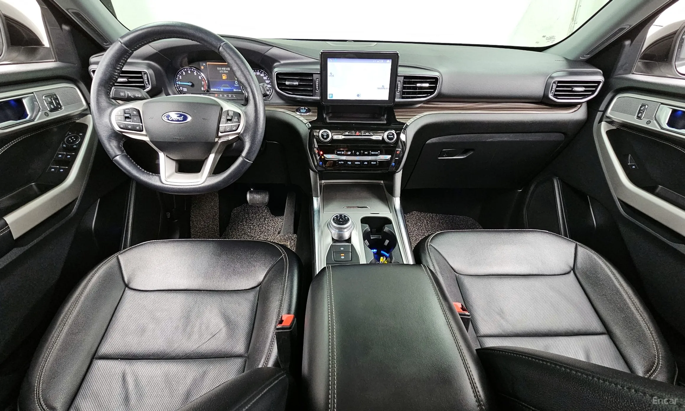 Ford Explorer 6th Generation превью 7