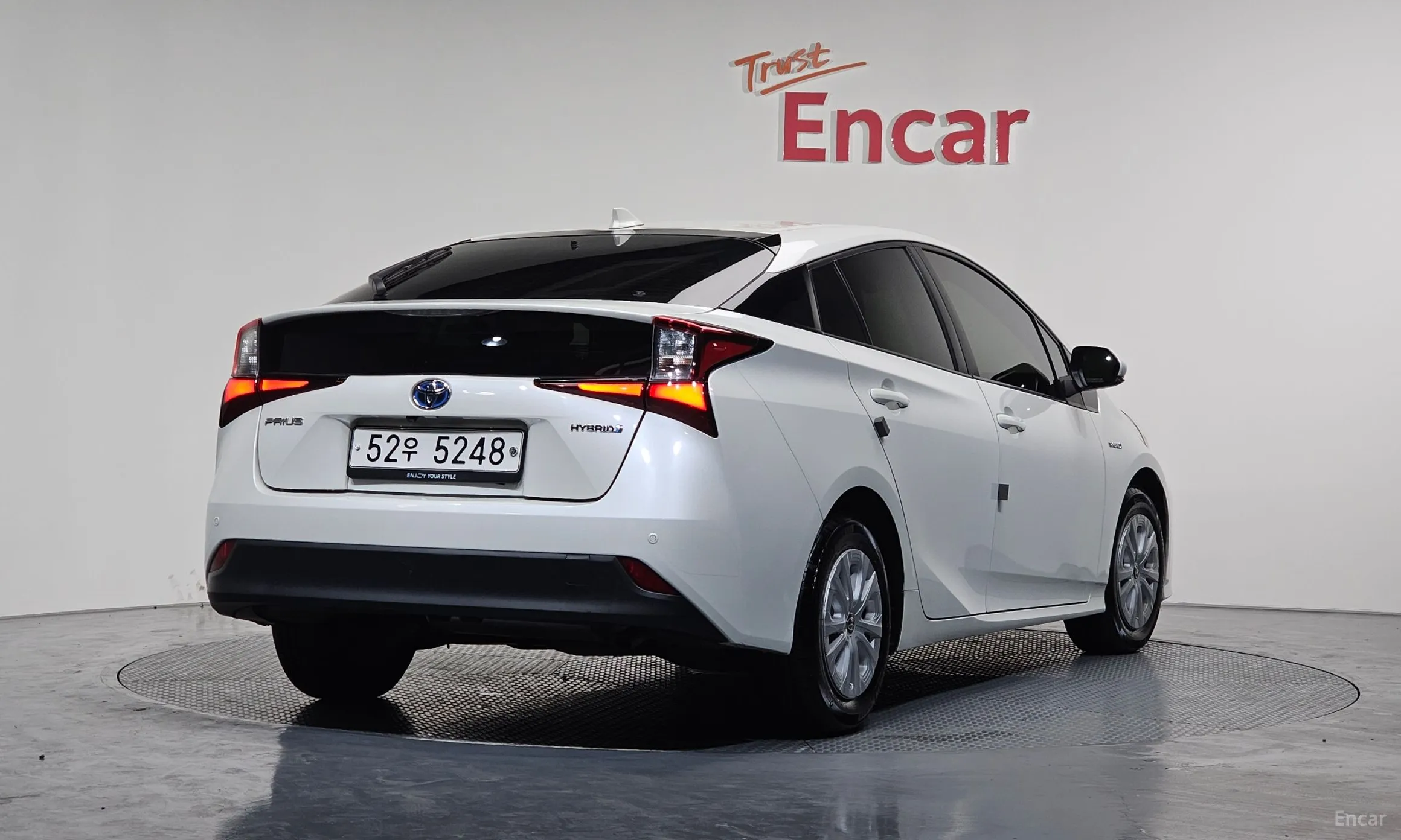 Toyota Prius 4th Generation превью 2