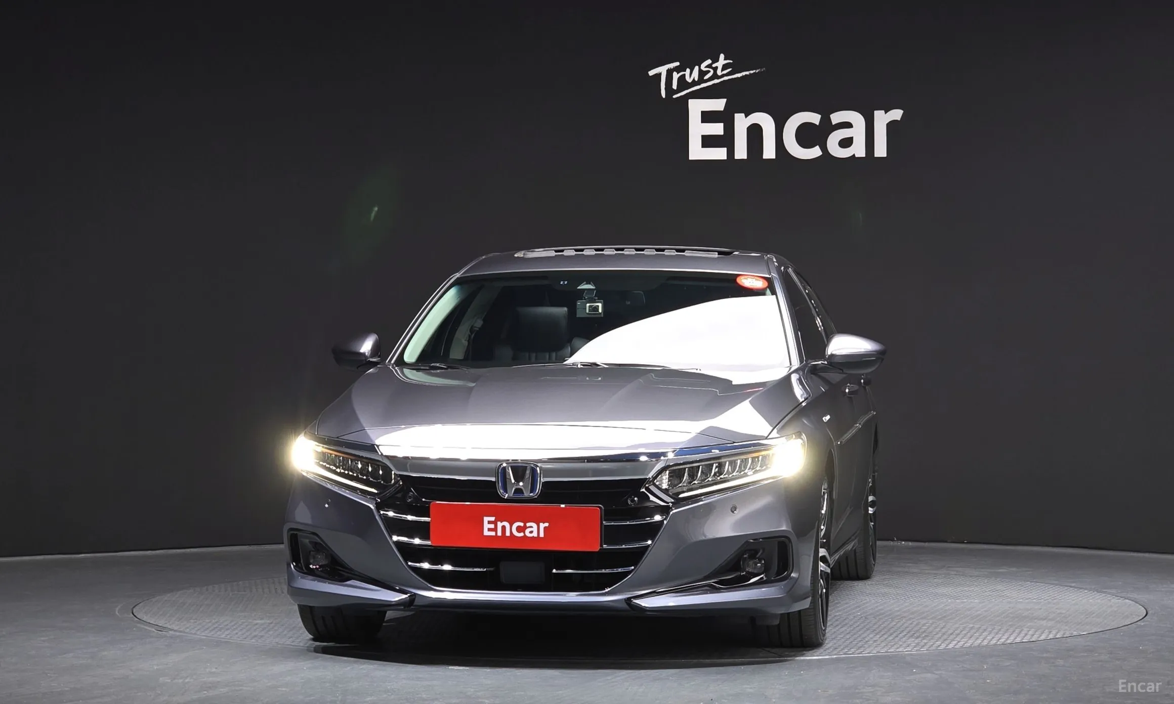 Honda Accord 10th Generation превью 3