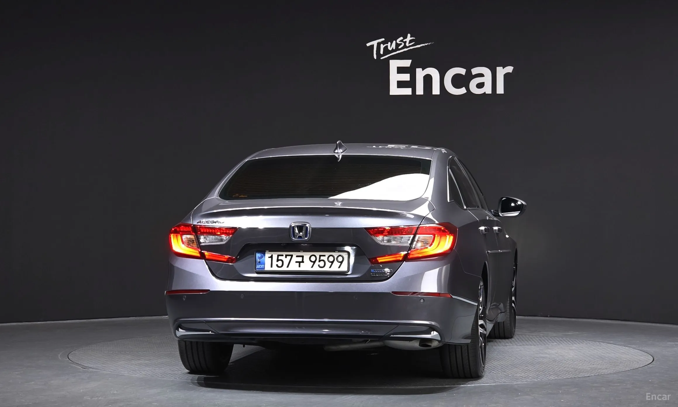 Honda Accord 10th Generation превью 4