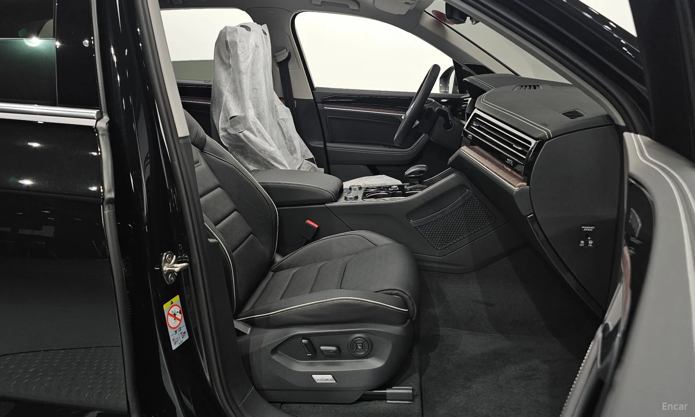Volkswagen Touareg 3rd Generation превью 10